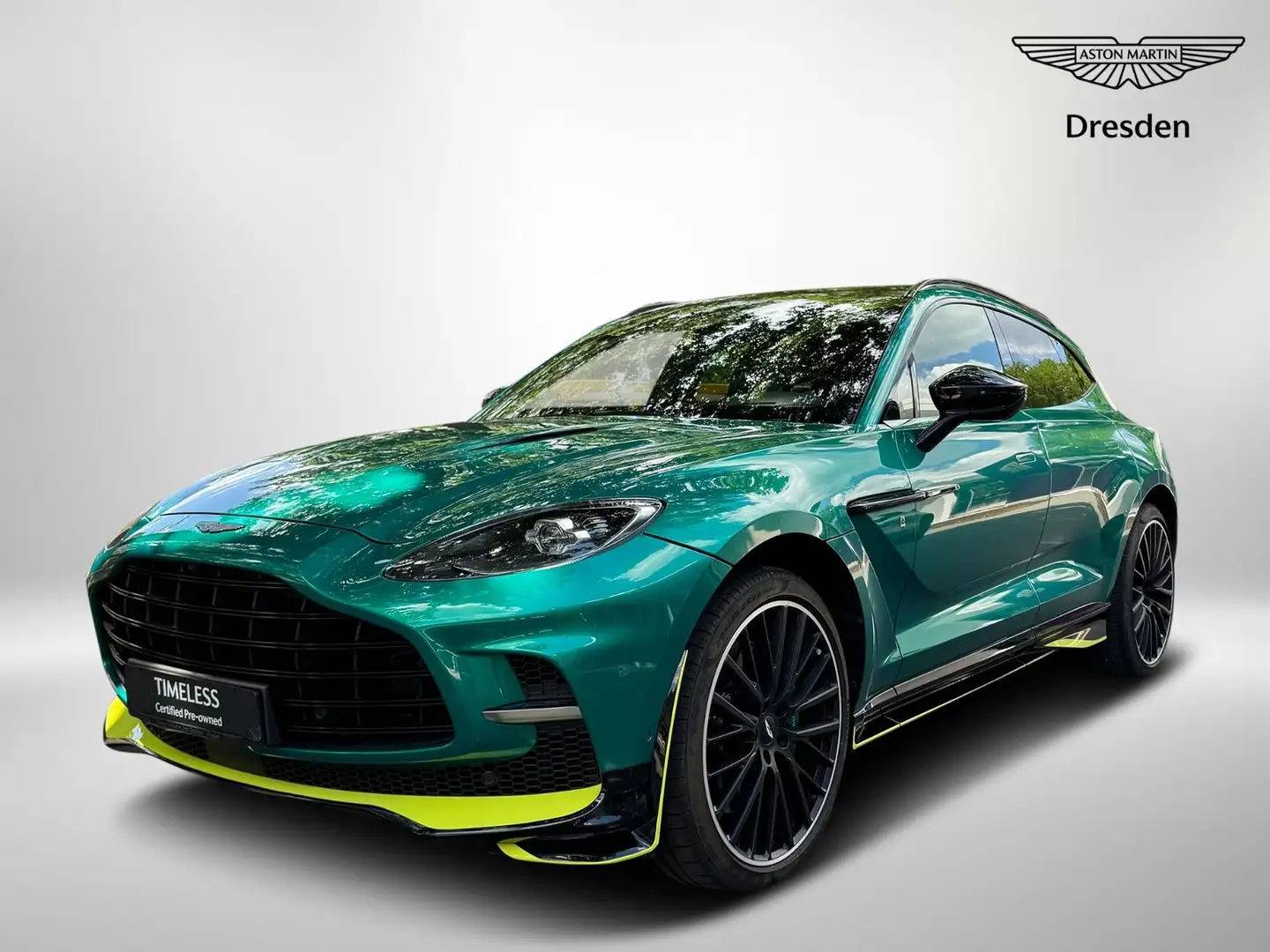 Aston Martin DBX 707 -  Q /AMR23 Edition/Tow Bar Grün - 1