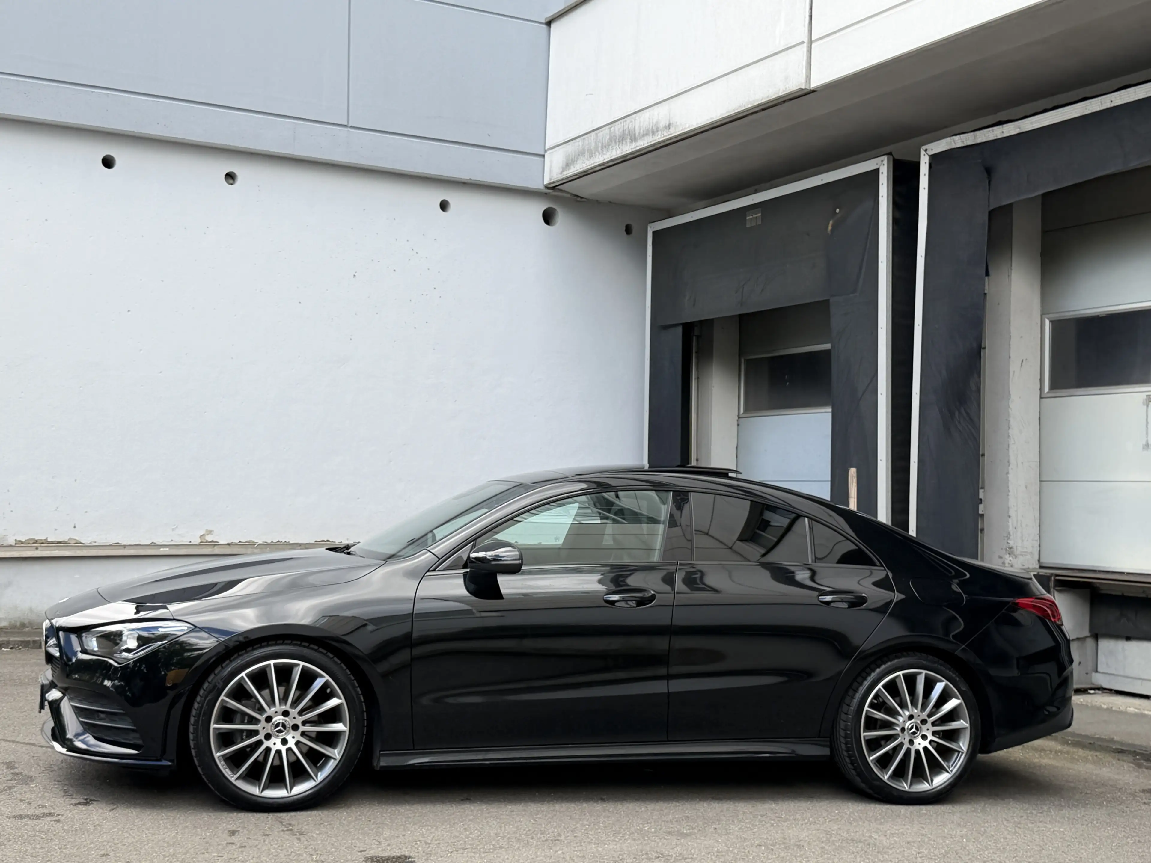 Mercedes-Benz CLA 180 Coupe AMG Night LED MBUX Pano Kamera 19 — photo 3