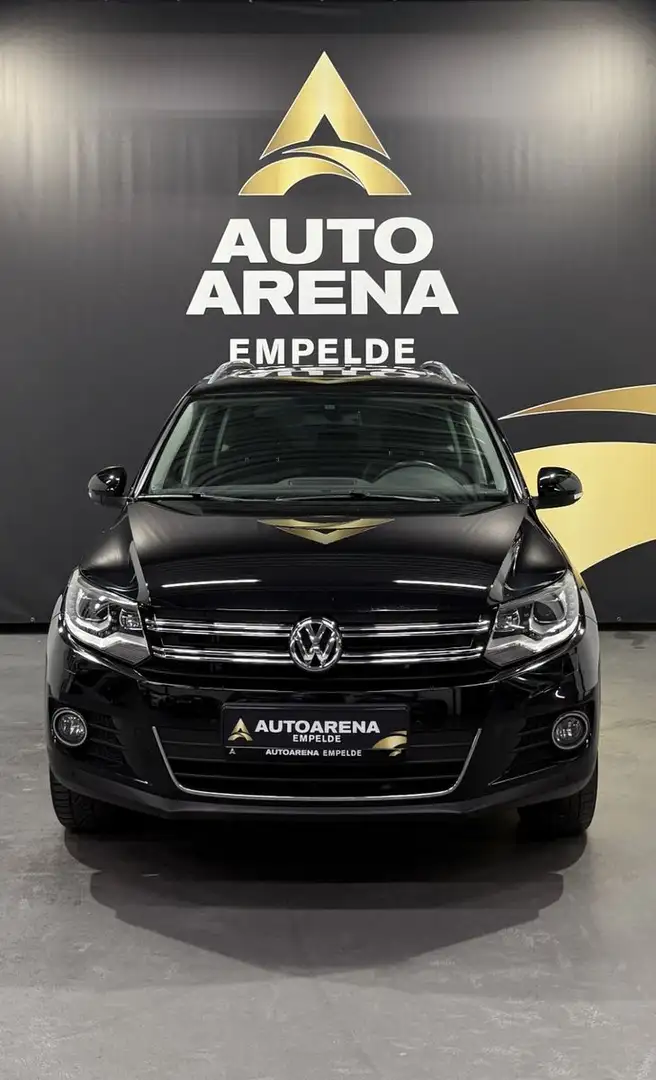 Volkswagen Tiguan 2.0 TDI DSG 4Motion*AHK*Pano*Temp*Leder Schwarz - 2