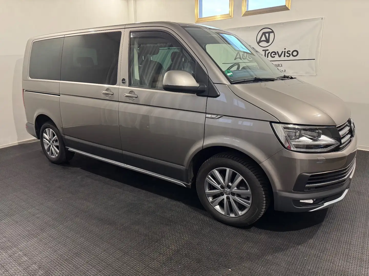 Volkswagen T6 Multivan Multivan 2.0 TDI 204CV DSG 4Motion PanAmericana FU Grigio - 2