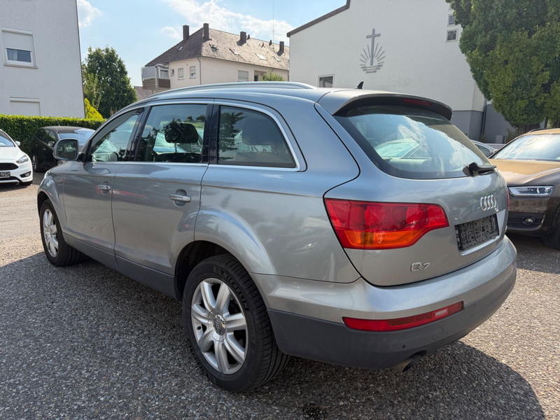 Audi Q7 3.0 TDI quattro*7.Sitzer*AHK*Totwinkel*3.Hd* — photo 4
