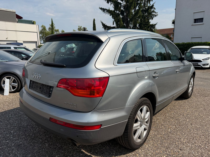 Audi Q7 3.0 TDI quattro*7.Sitzer*AHK*Totwinkel*3.Hd* — photo 6