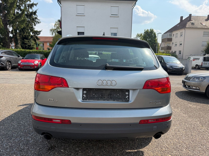 Audi Q7 3.0 TDI quattro*7.Sitzer*AHK*Totwinkel*3.Hd* — photo 5