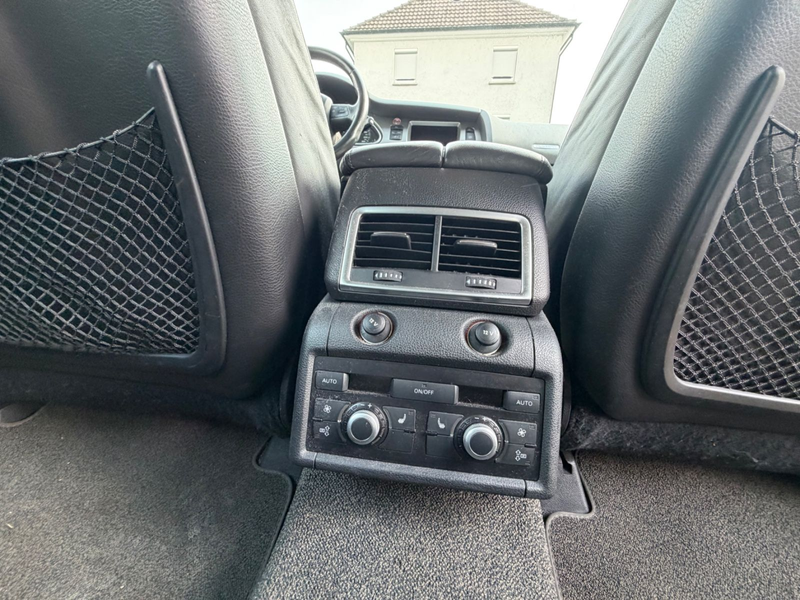 Audi Q7 3.0 TDI quattro*7.Sitzer*AHK*Totwinkel*3.Hd* — photo 13