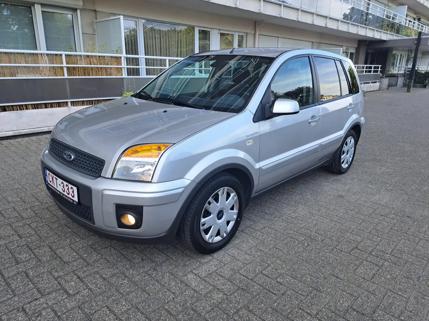 Ford Fusion Fusion 1.4i Ghia Durashift Silber - 2