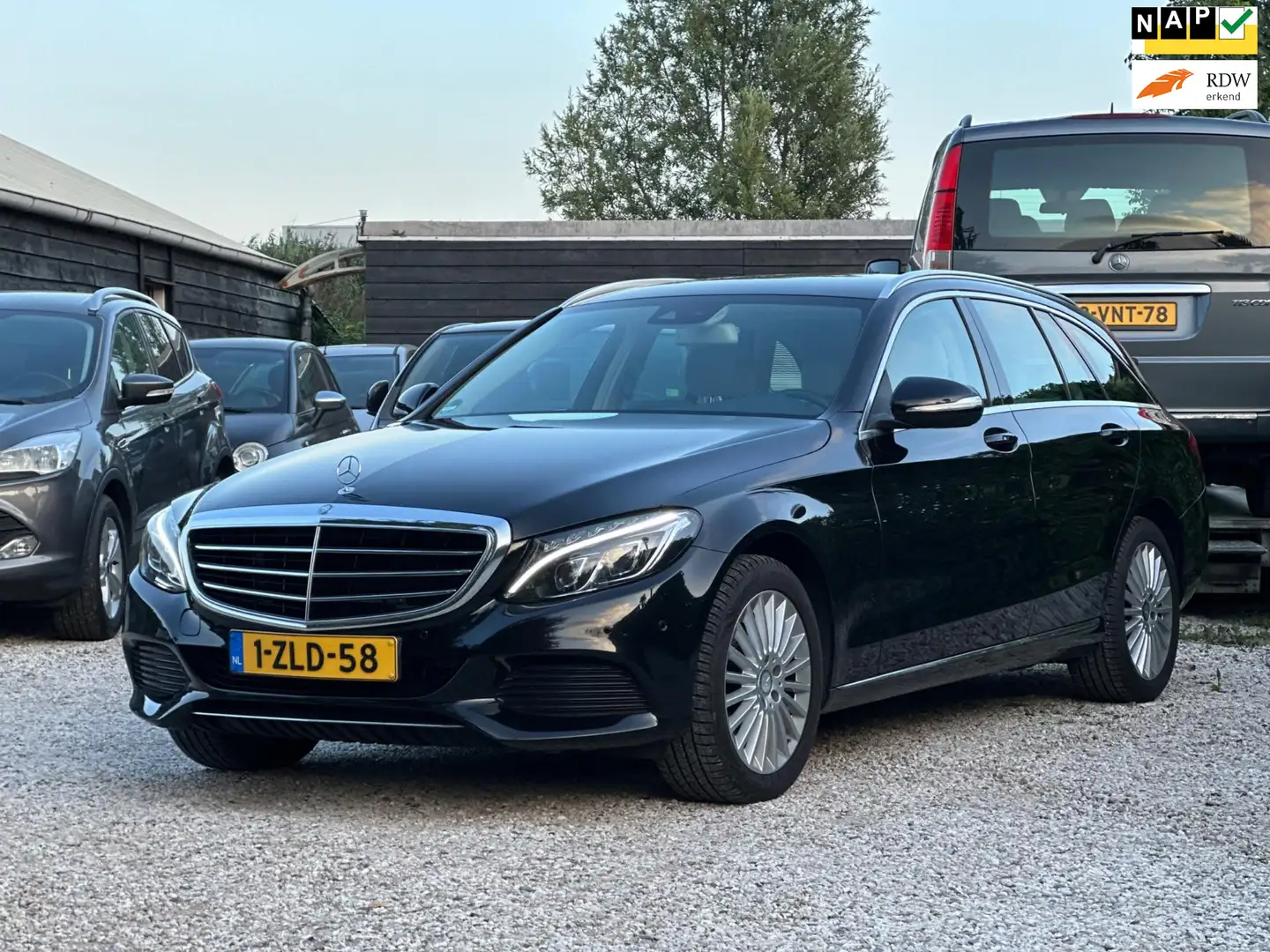 Mercedes-Benz C 180 Estate Exclusive Vol LED/trekhaak Zwart - 1