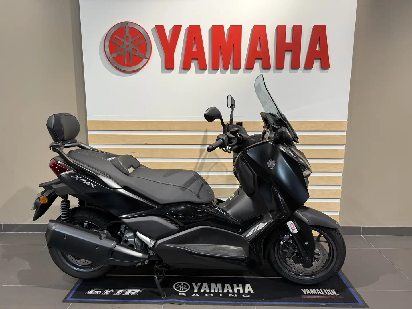 Yamaha X-Max 300 - 1