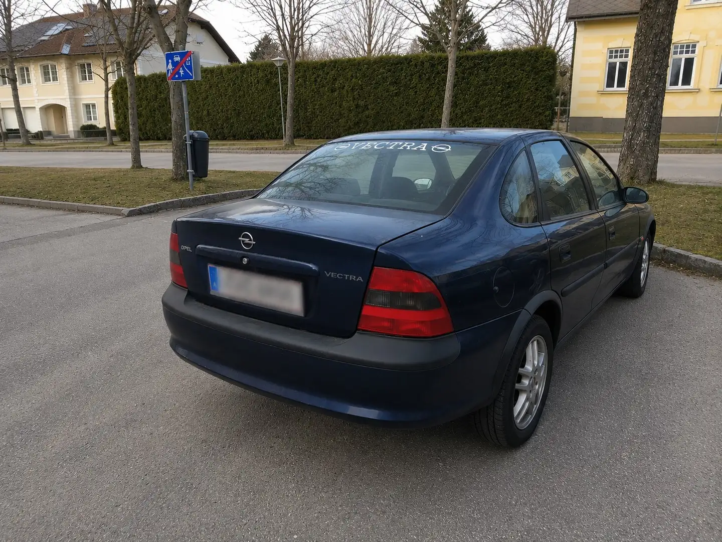 Opel Vectra 1,6i 16V - 2