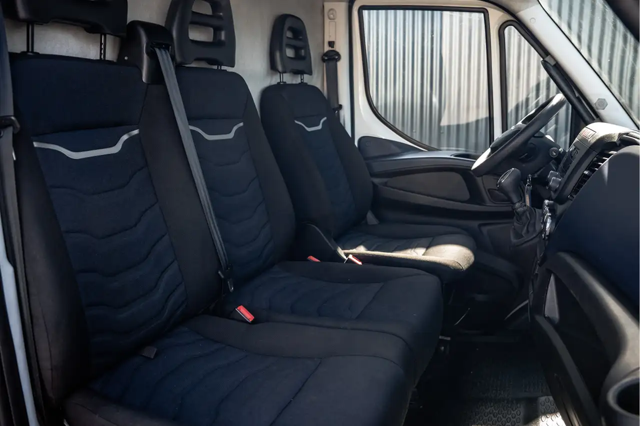 Iveco Daily 2021 — фото 12