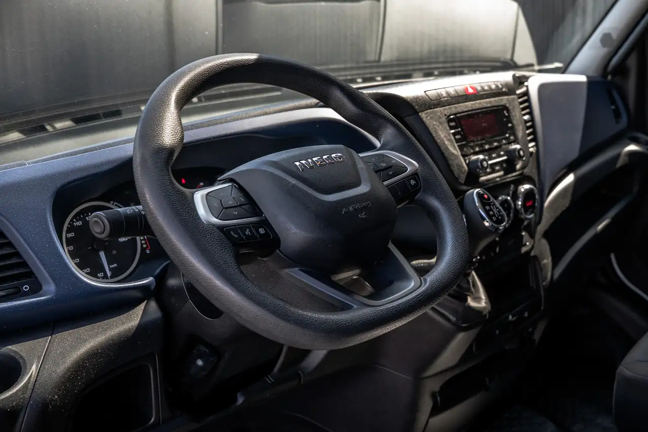 Iveco Daily 2021 — фото 10