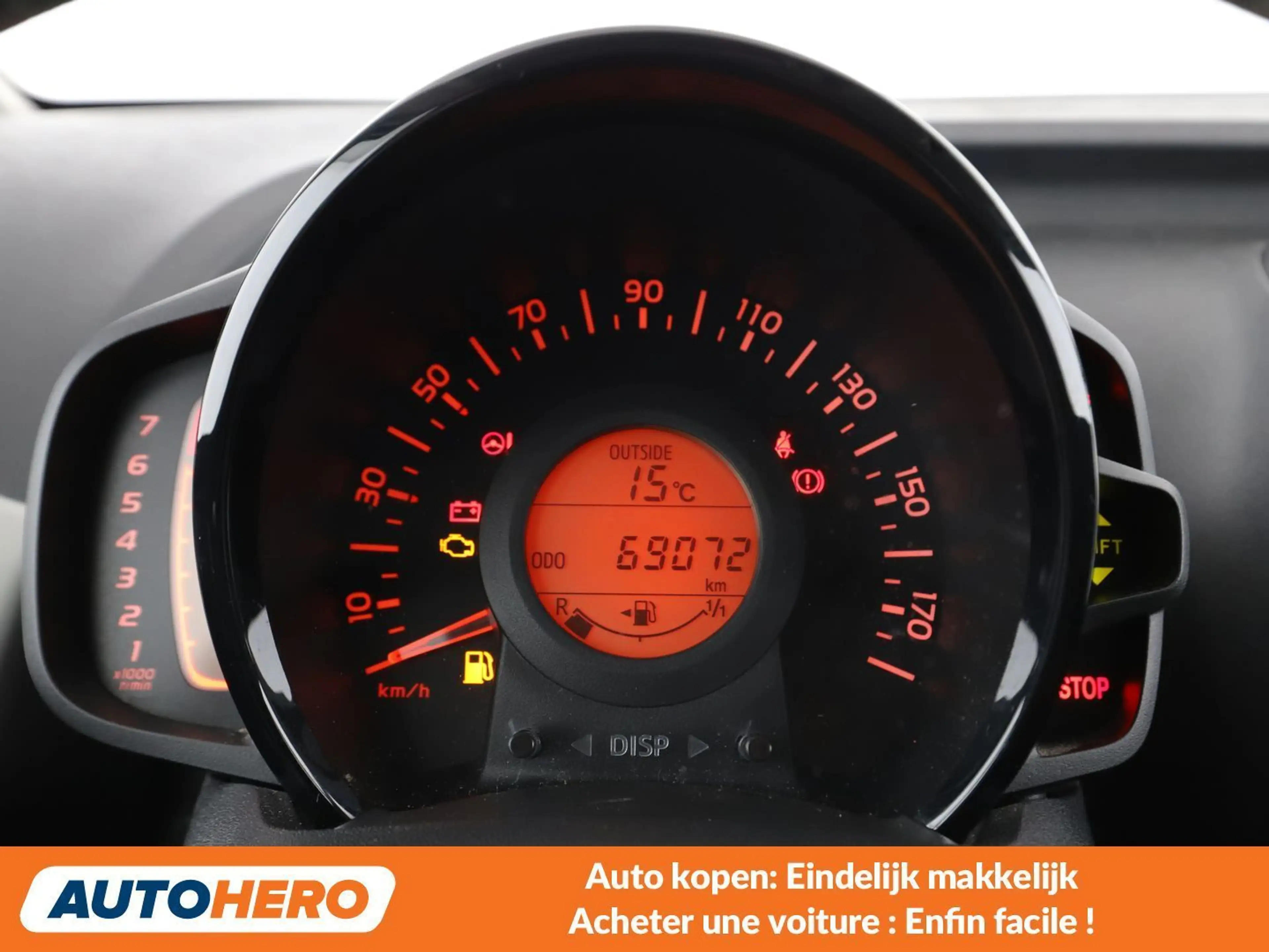Citroen C1 1.0 VTi Shine — photo 5