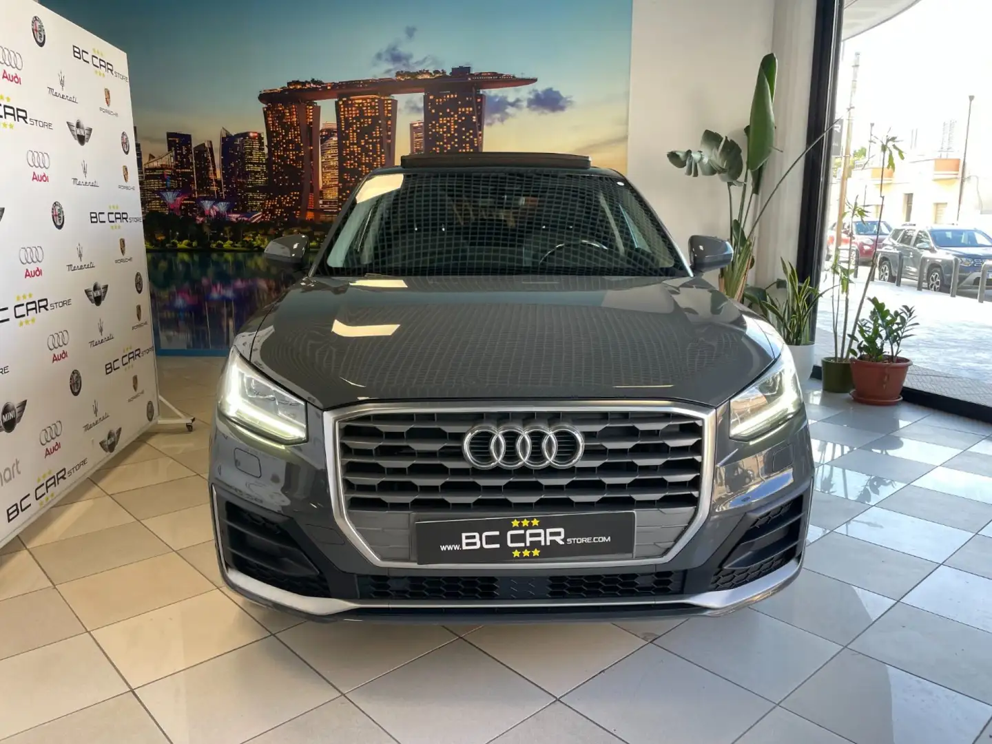 Audi Q2 30 TDI S tronic S LINE *TETTO Grigio - 2