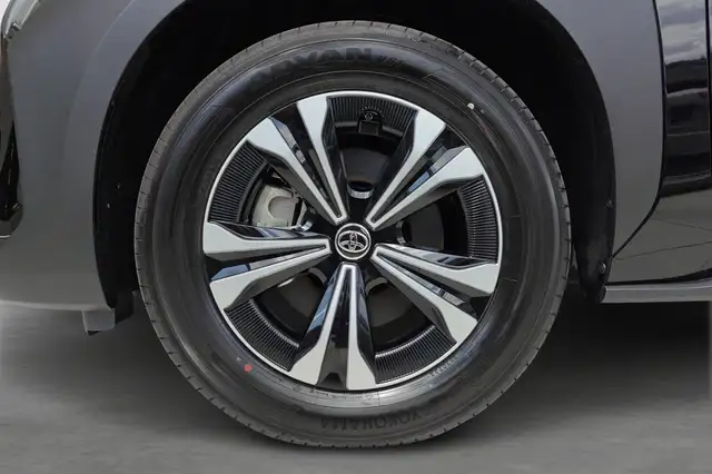 Toyota BZ4X view 11