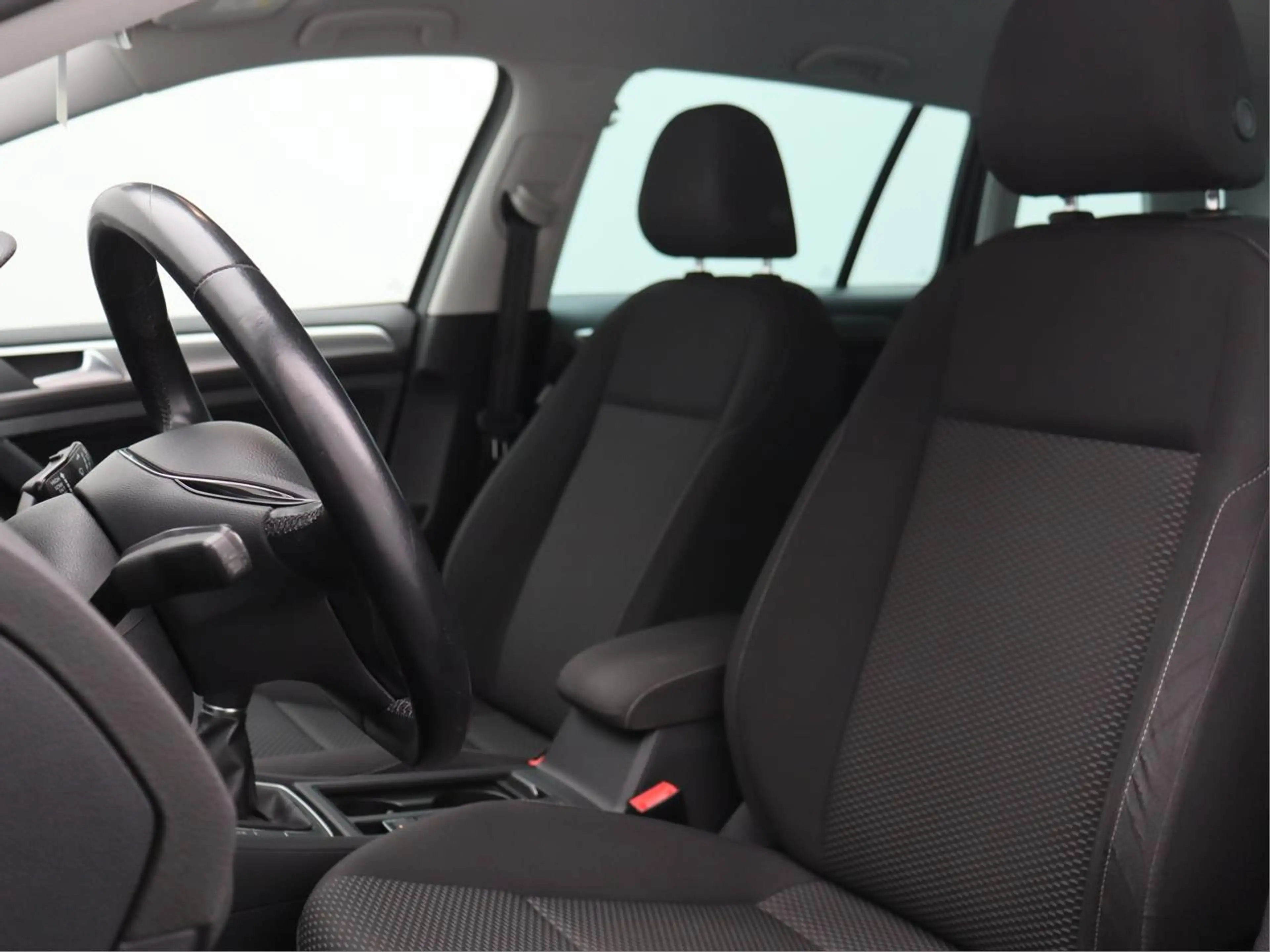 Volkswagen Golf Variant 1.0 TSI Trendline OPF — photo 14
