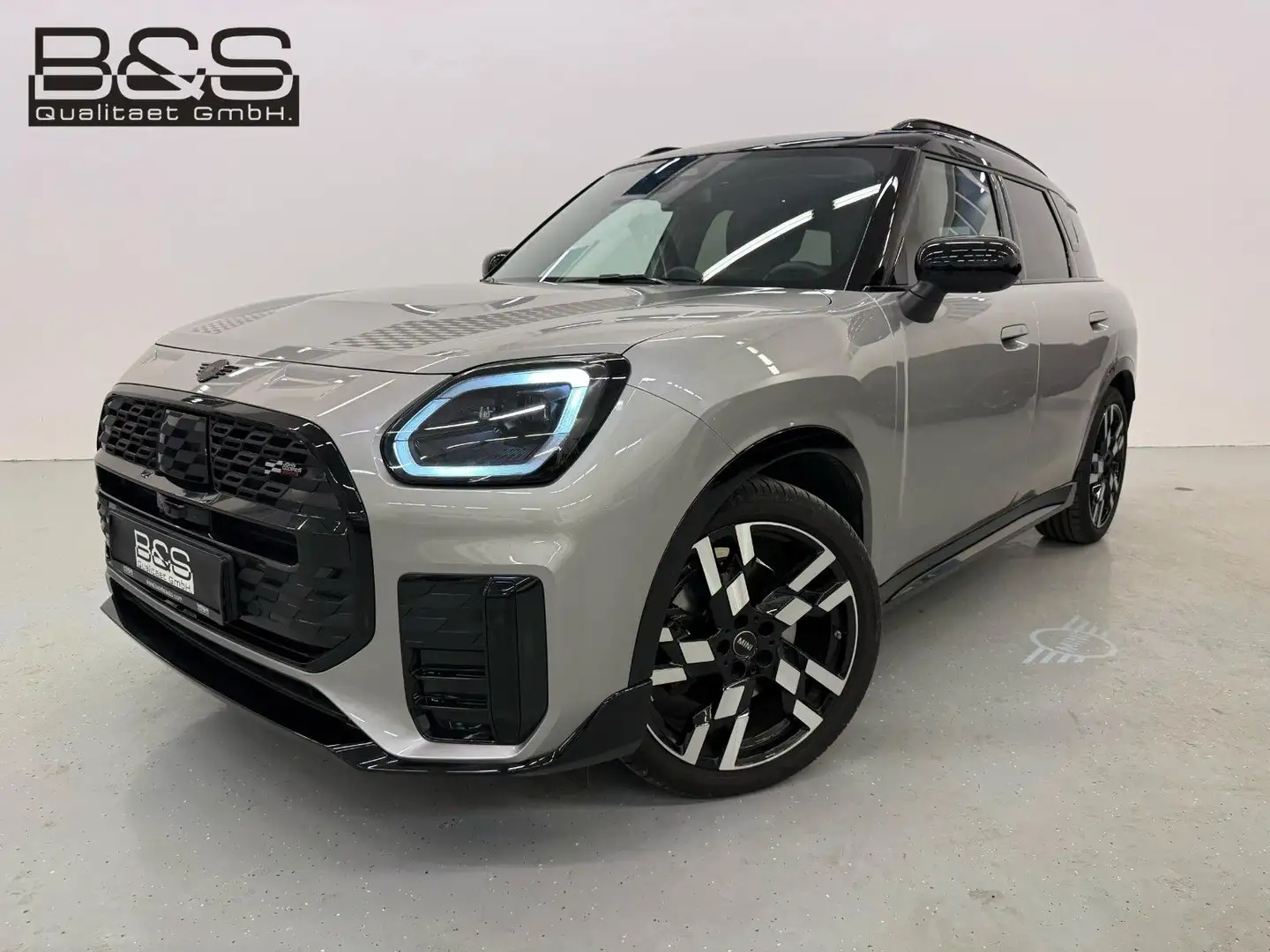 MINI Cooper D Countryman Countryman D JCWorks Trim ACC,HUD,PANO,HARMAN... Silber - 1