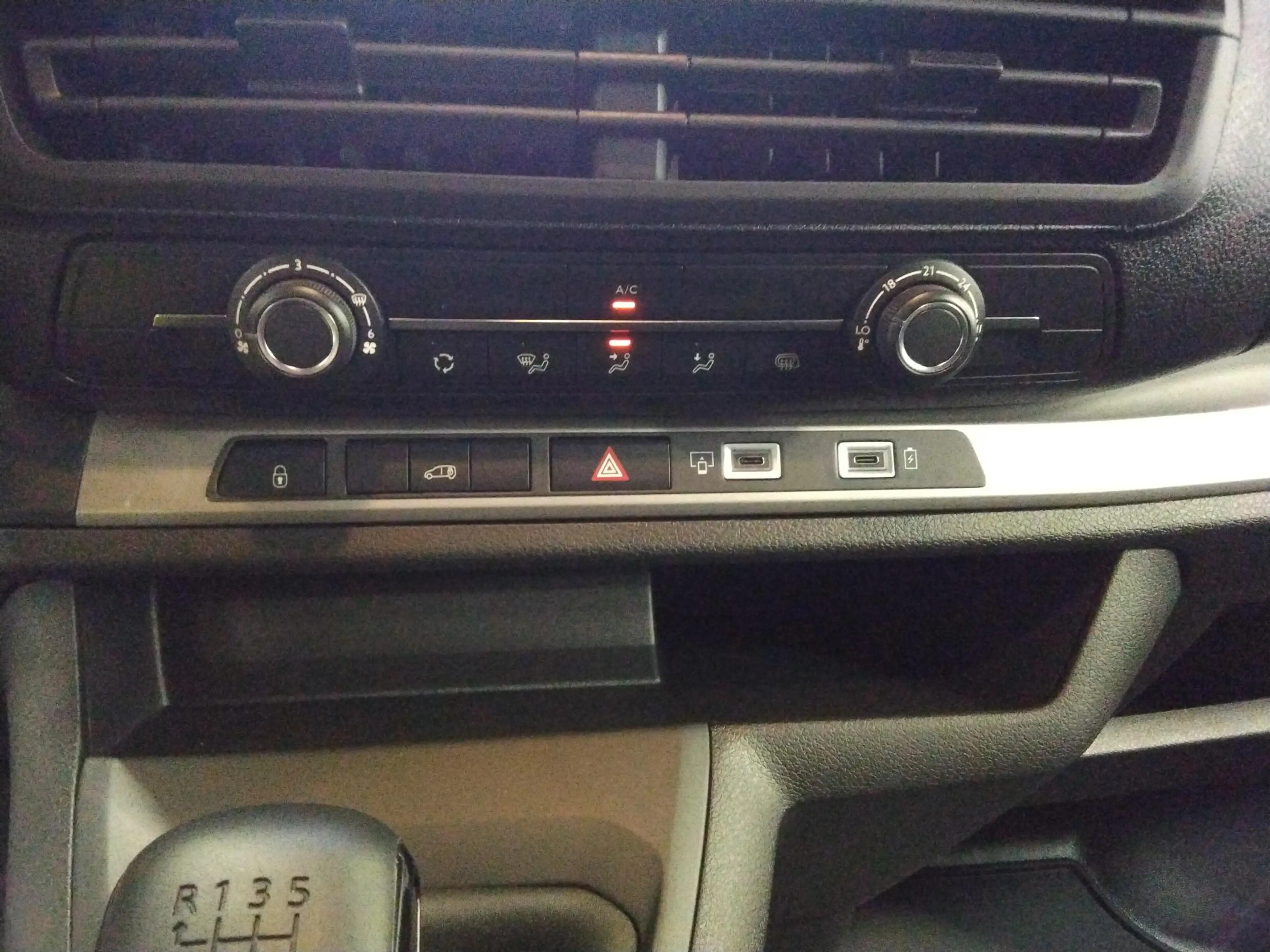 Opel Vivaro 1.5 Diesel 120pk L3 Dubbele Cabine Apple Carplay / — photo 9