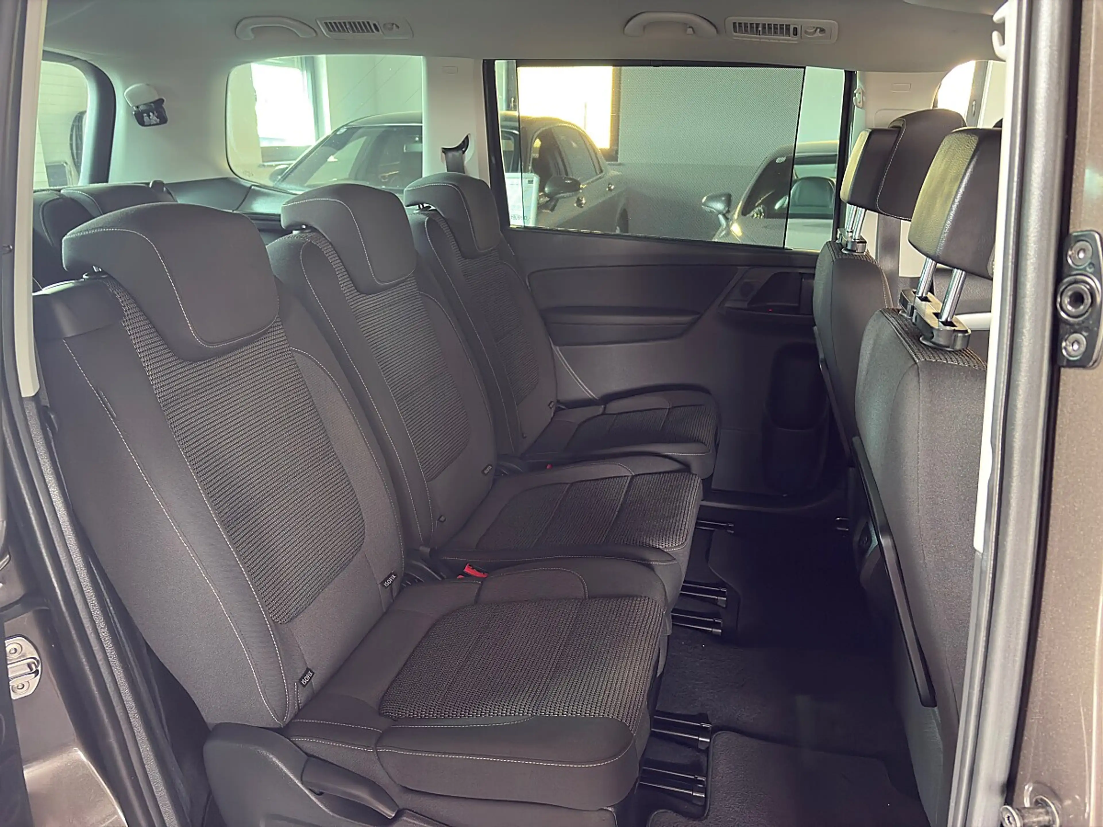 Volkswagen Sharan 2,0 TDI DSG*7-SITZE*FACELIFT*WENIG-KM* — photo 14