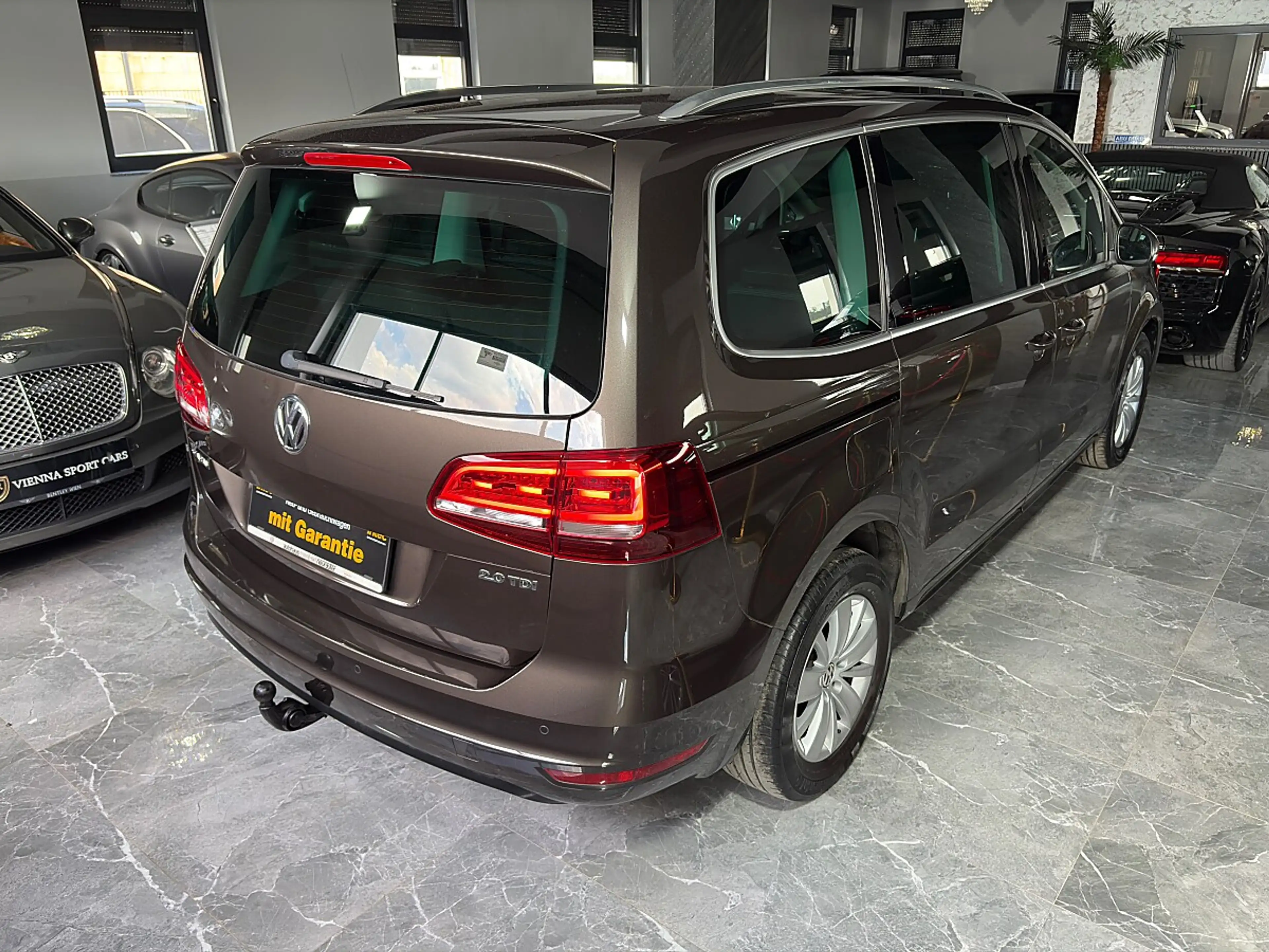 Volkswagen Sharan 2,0 TDI DSG*7-SITZE*FACELIFT*WENIG-KM* — photo 4