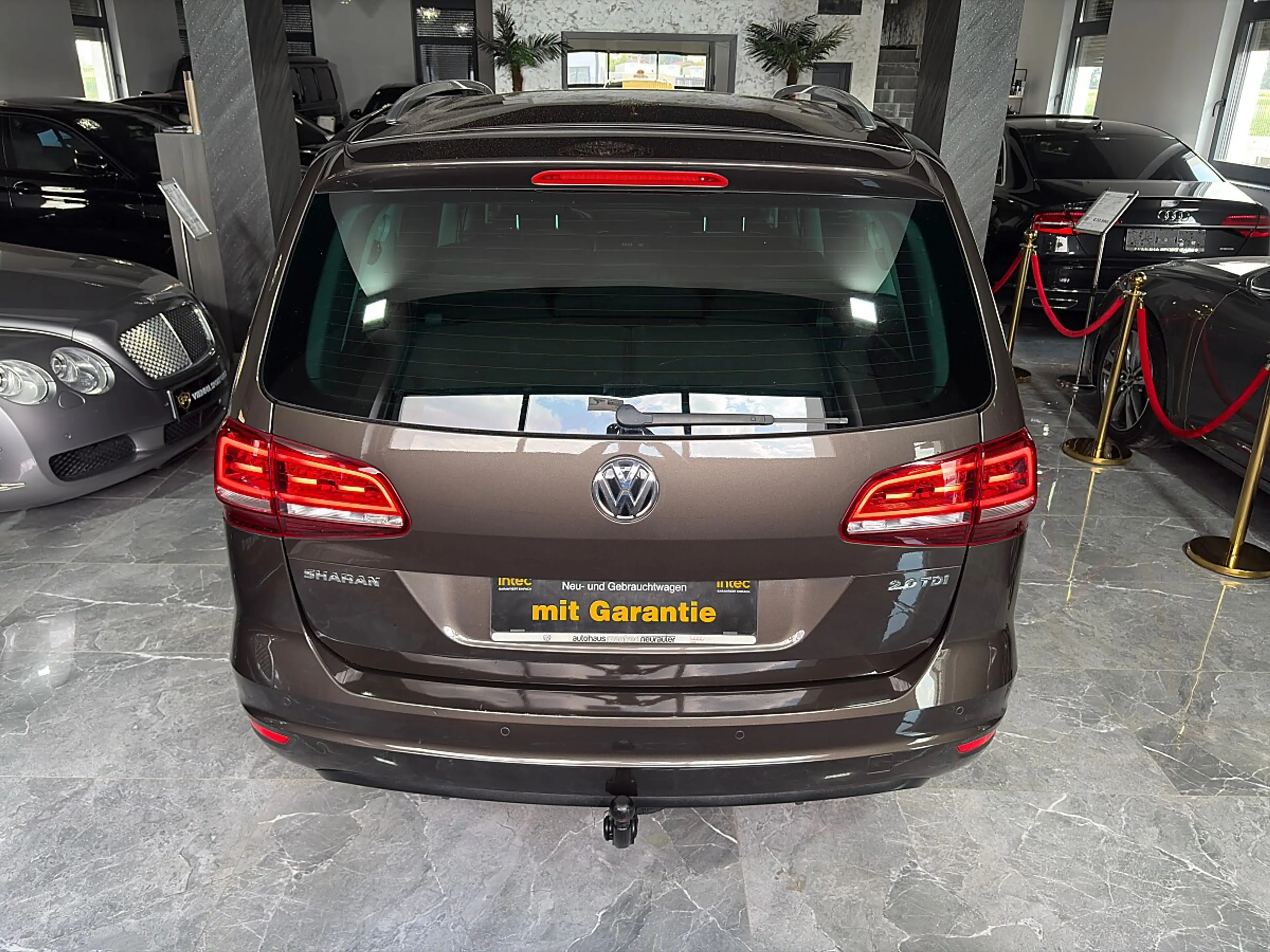 Volkswagen Sharan 2,0 TDI DSG*7-SITZE*FACELIFT*WENIG-KM* — photo 5