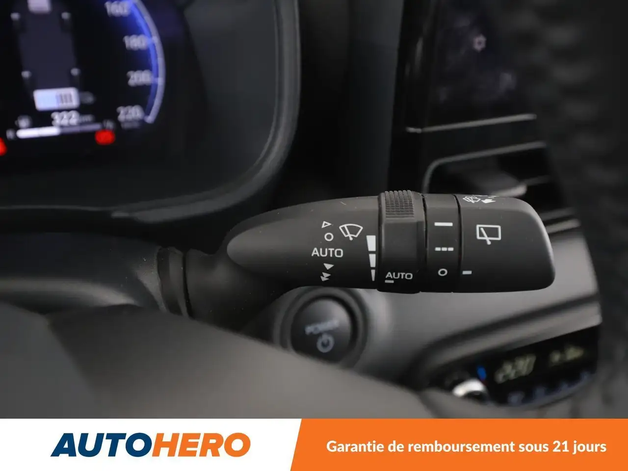 Toyota Yaris Yaris — photo 22