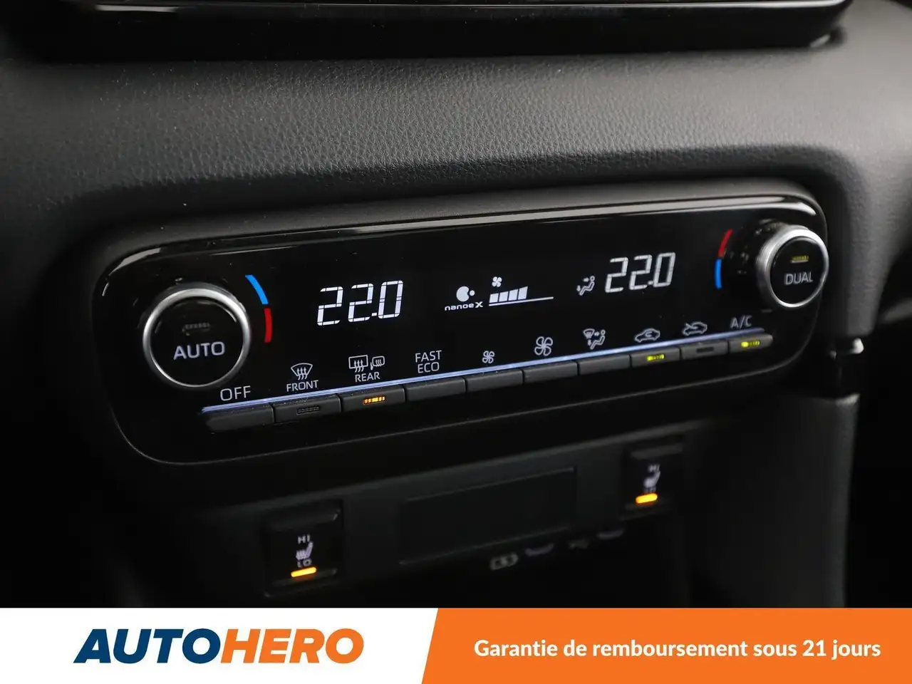 Toyota Yaris Yaris — photo 26