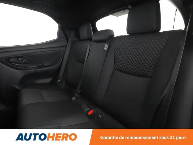 Toyota Yaris view 15