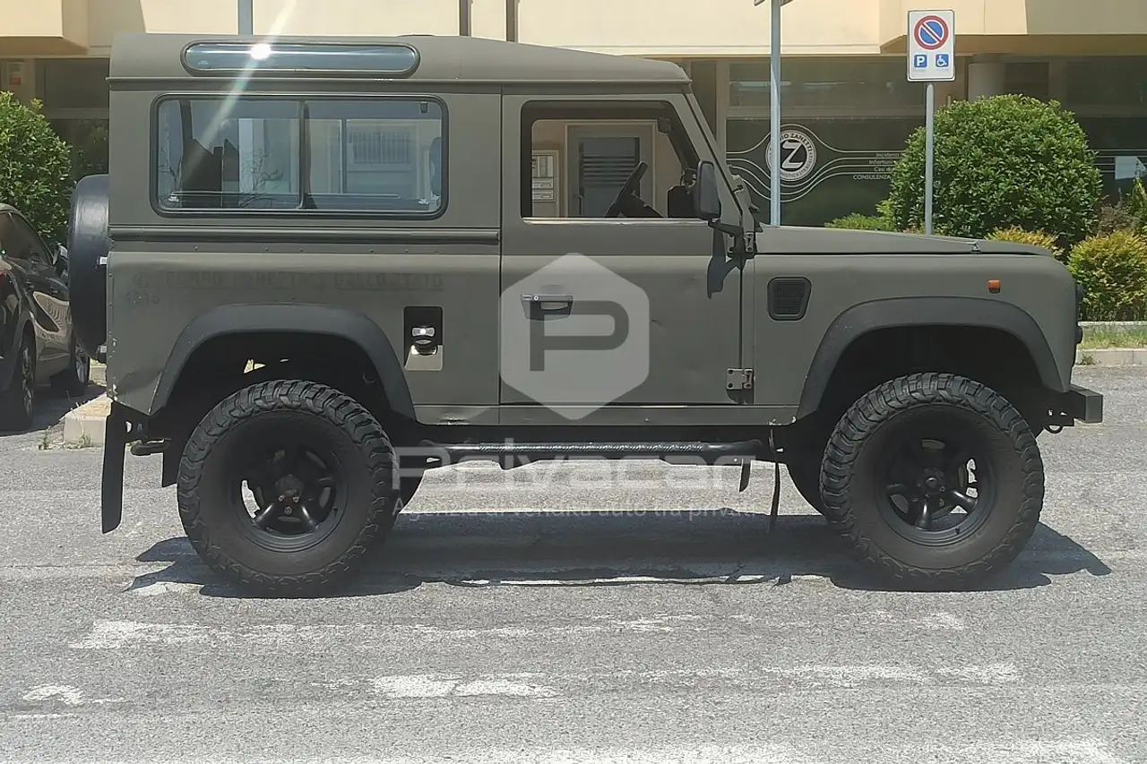 Land Rover Defender 90 2.5 Tdi Hard-top, foto 4