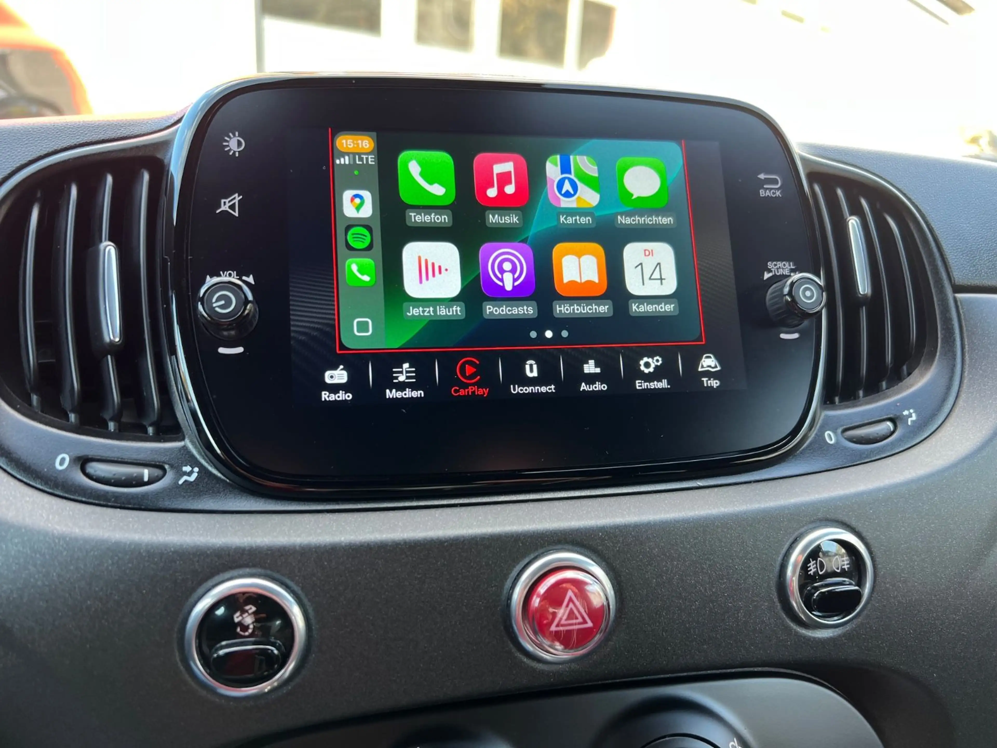 Abarth 695 1.4 T-Jet*SCHALENSITZE*ALCANTARA*CARPLAY* — photo 9