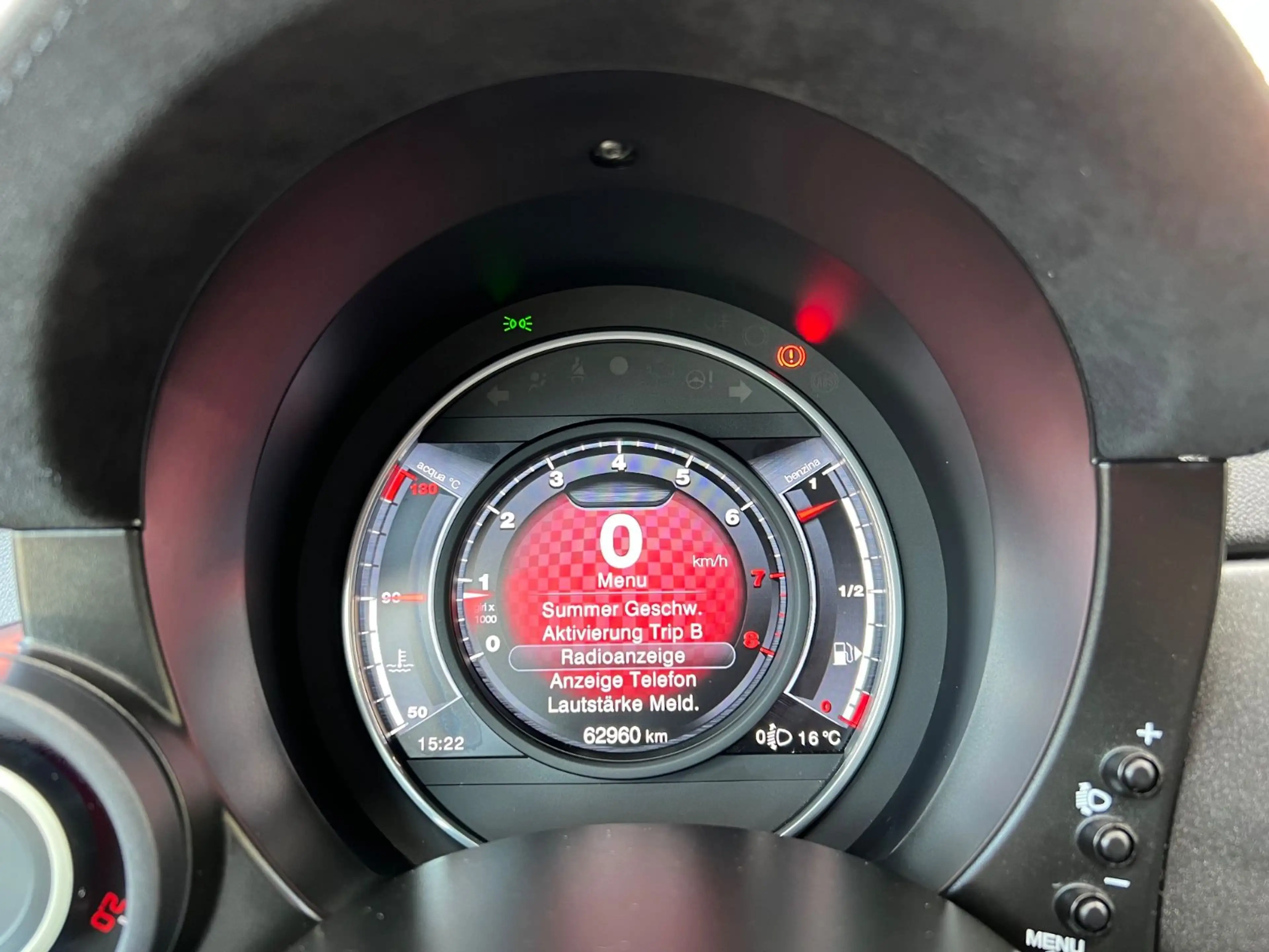 Abarth 695 1.4 T-Jet*SCHALENSITZE*ALCANTARA*CARPLAY* — photo 11