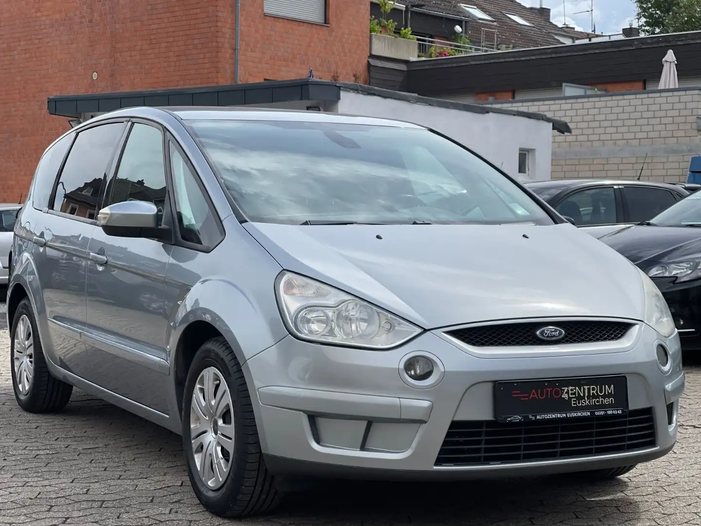 Ford S-Max S-MAX Trend Plateado - 1