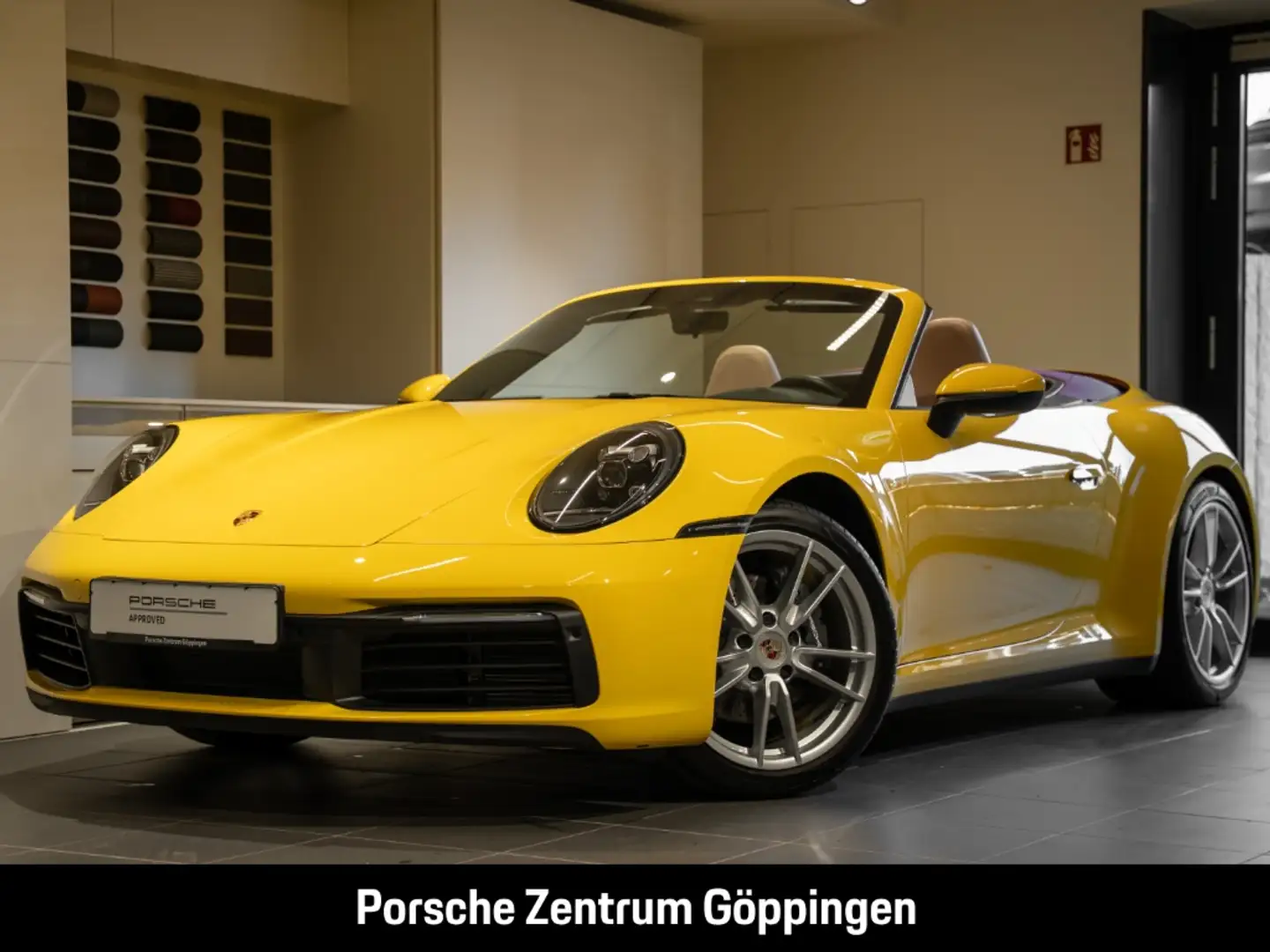 Porsche 992 911 Carrera Cabrio racinggelb Verdeck-rot Amarillo - 1