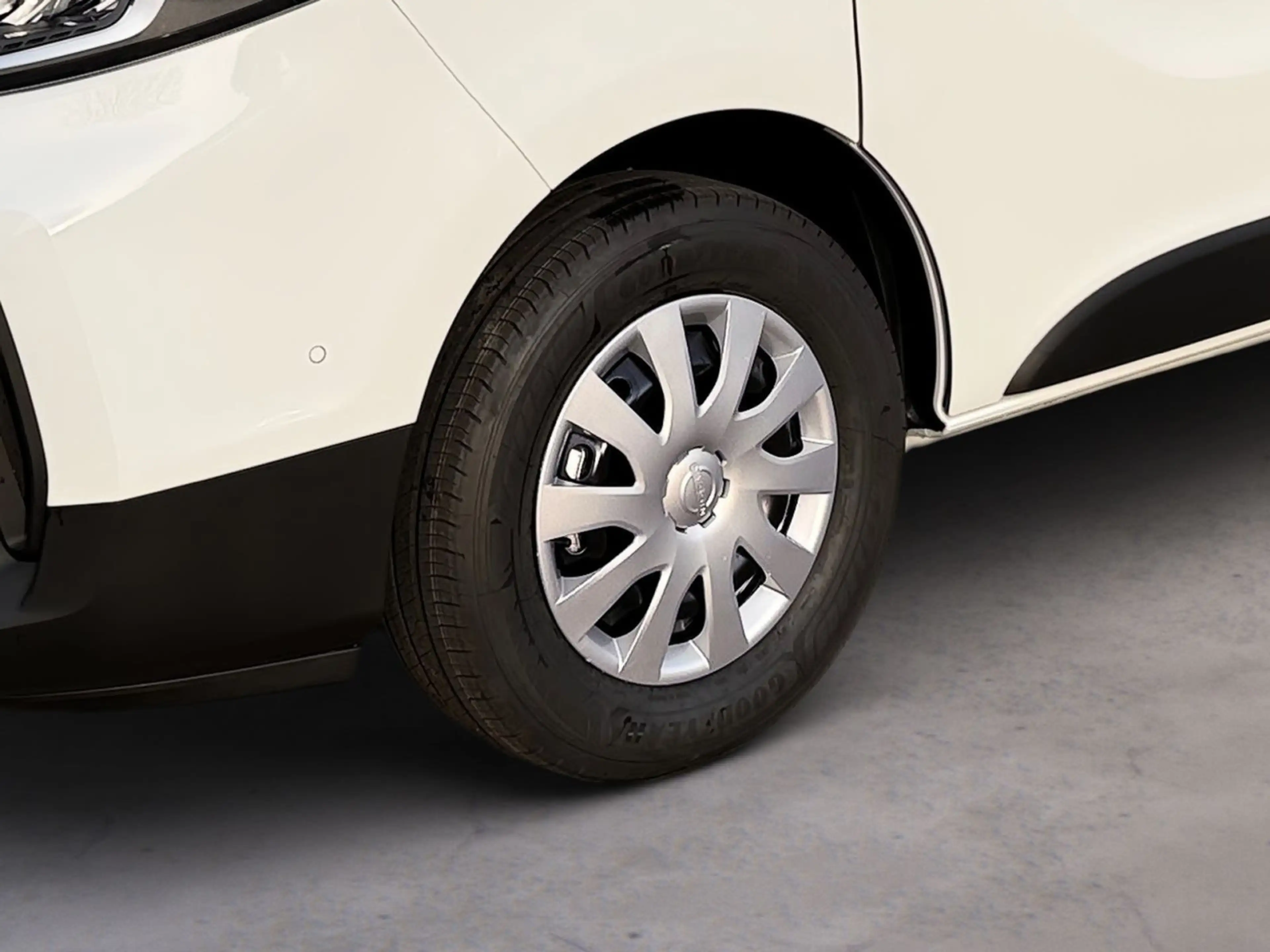 Nissan Primastar 2,8t dCI 150 L1H1 N-Connecta 9 Sitzer — photo 10