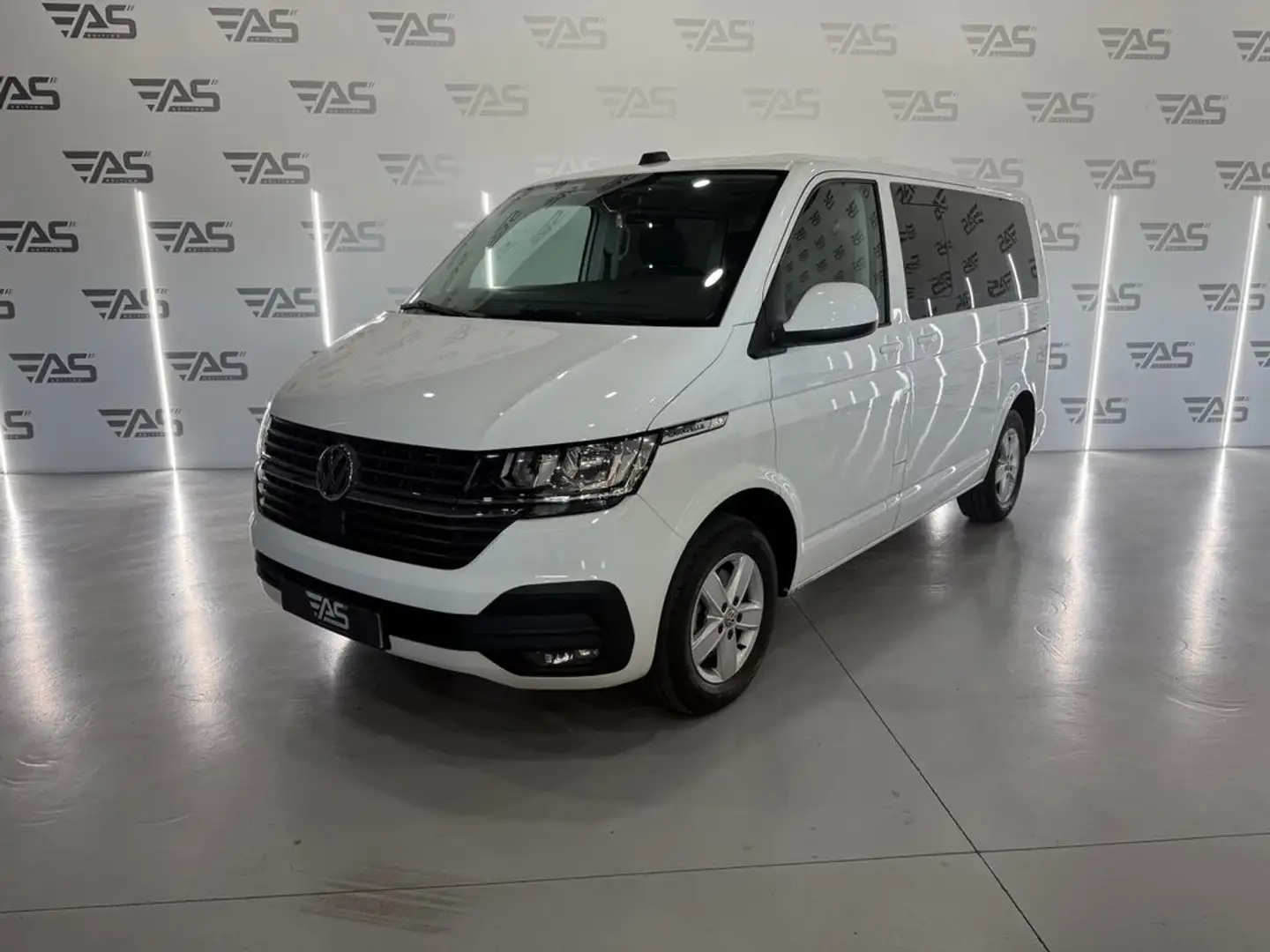 Volkswagen T5 Caravelle Origin Corta 2.0 TDI 110kW BMT Weiß - 1