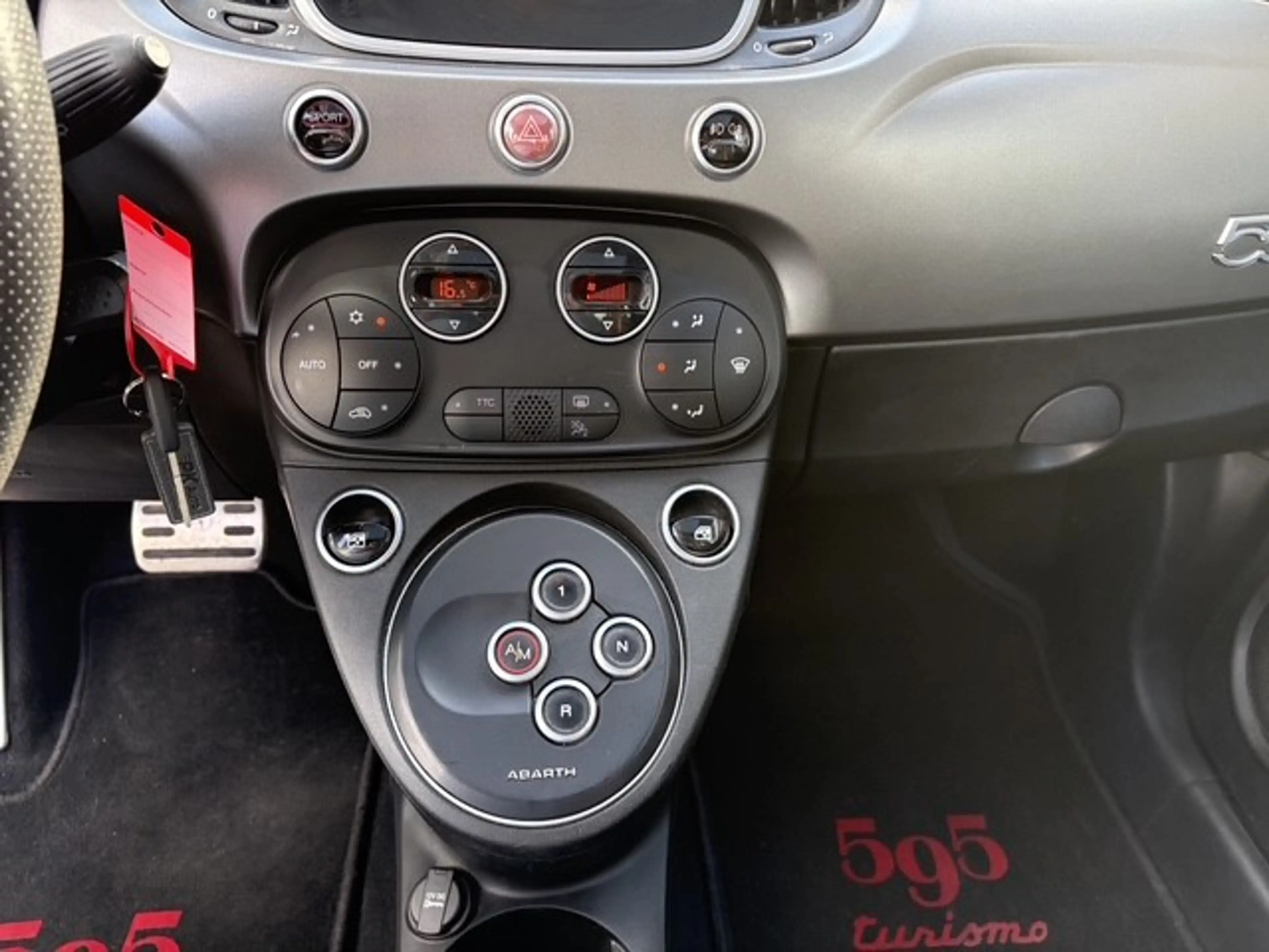 Fiat 500C Abarth 1.4 T-Jet Turismo | Navi | Climate | 45.686 km Dea — photo 13