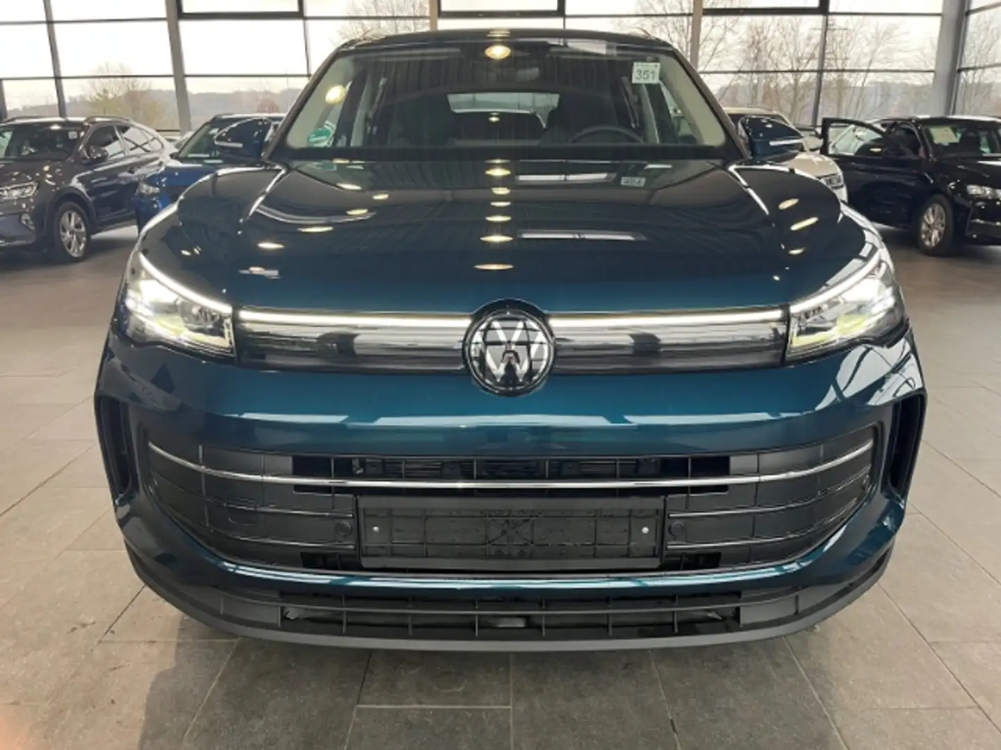 Volkswagen Tiguan 1.5 eTSI Prime Navi LED-Plus Kamera ACC Winterpake Blau - 2