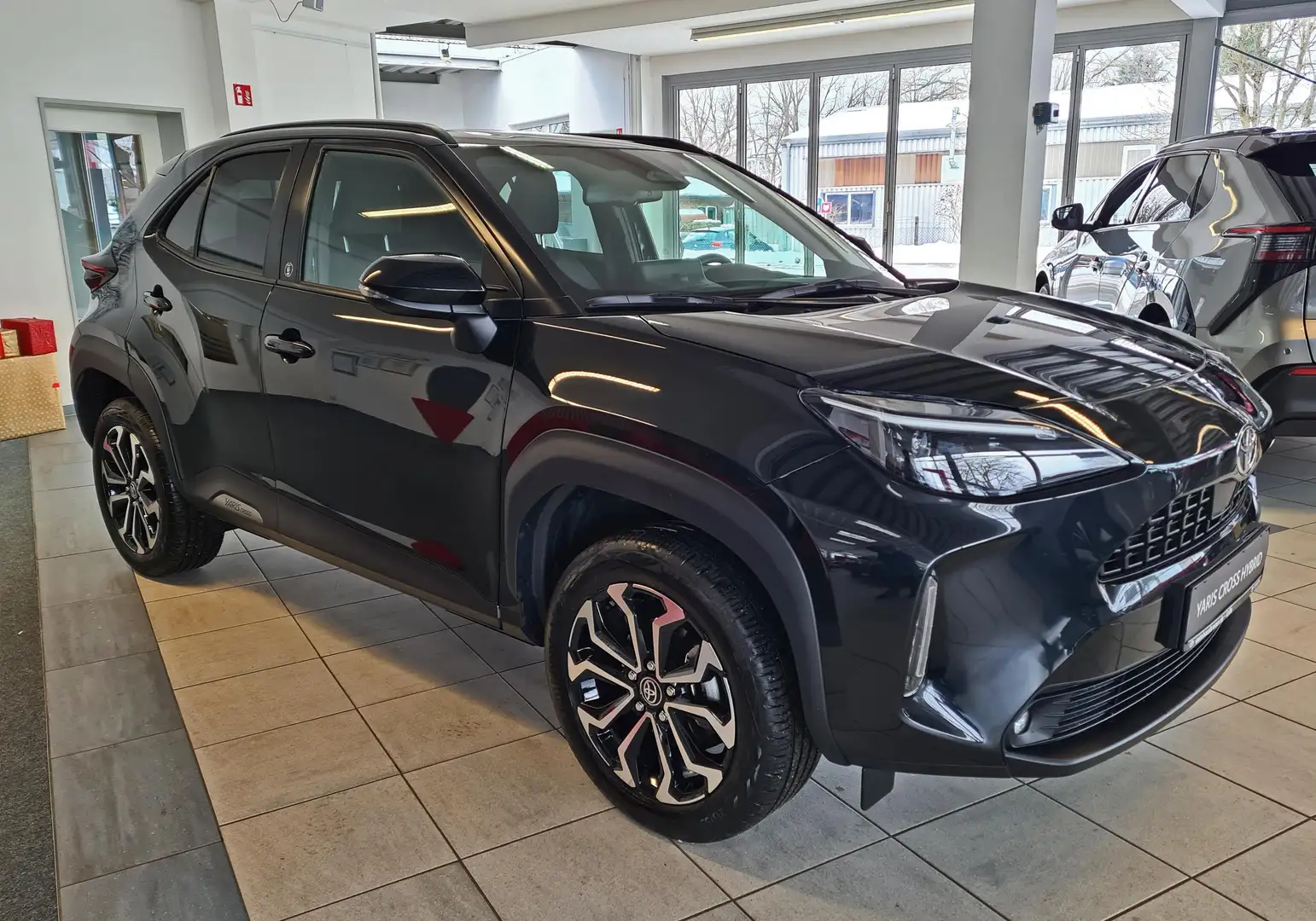 Toyota Yaris Cross Yaris Cross Hybrid Hybrid 1.5 VVT-i Team D Schwarz - 2