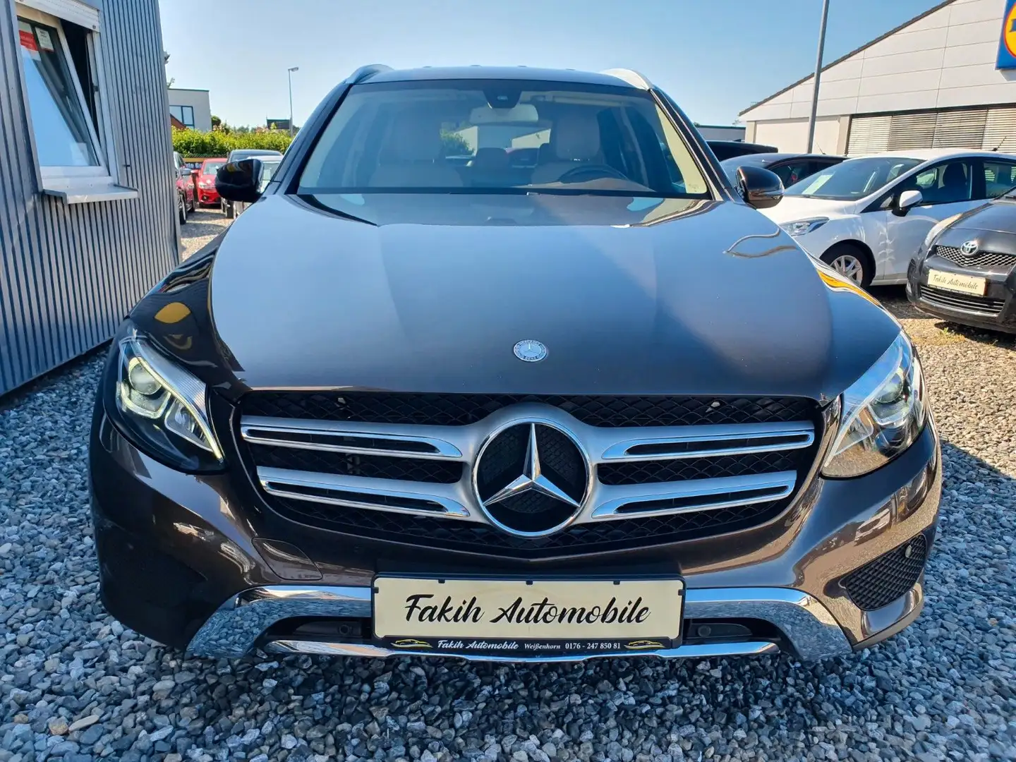 Mercedes-Benz GLC 250 d 4 Matic LEDER-LED-NAVI-TEMPOMAT Marrón - 2