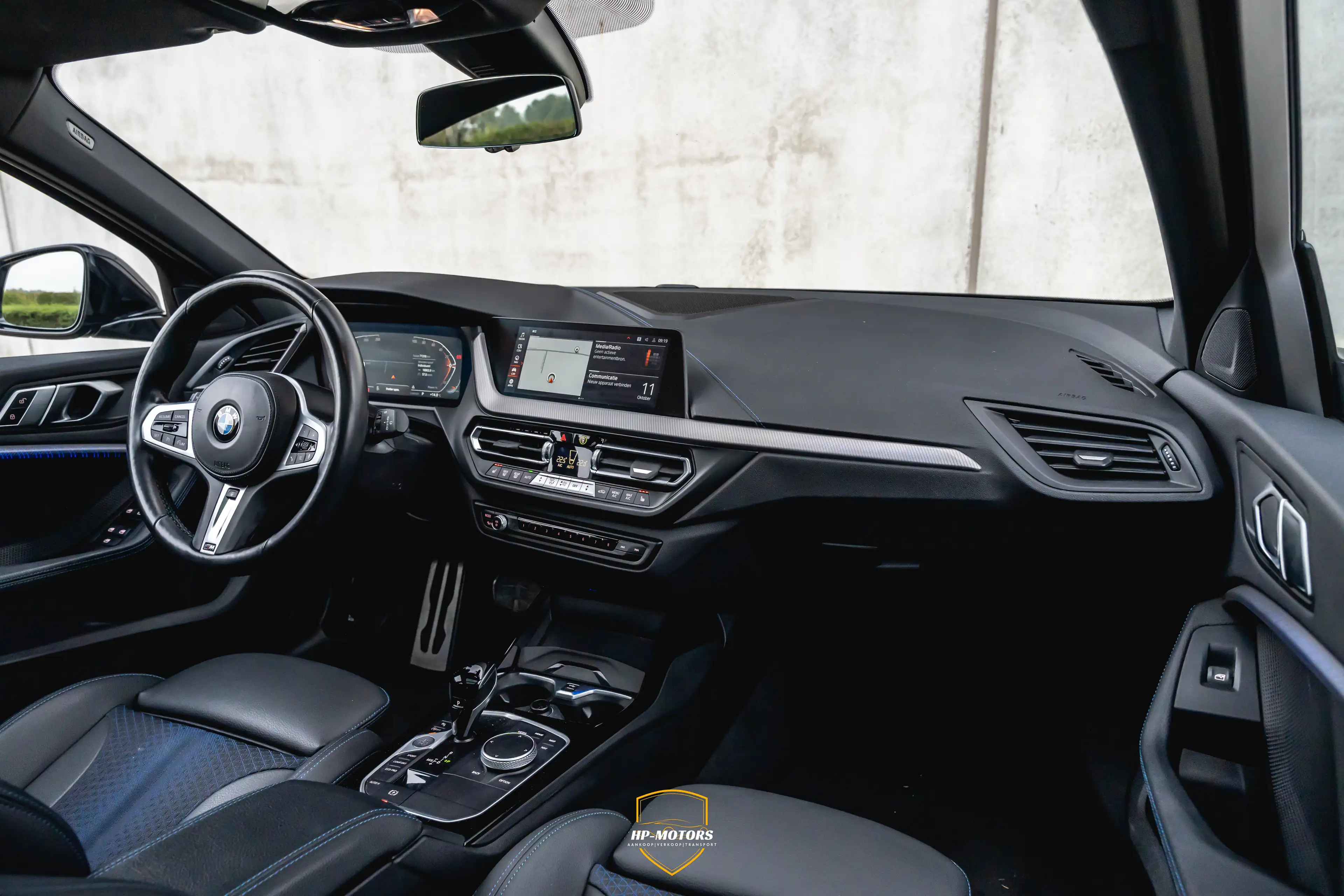 BMW 120 — photo 6
