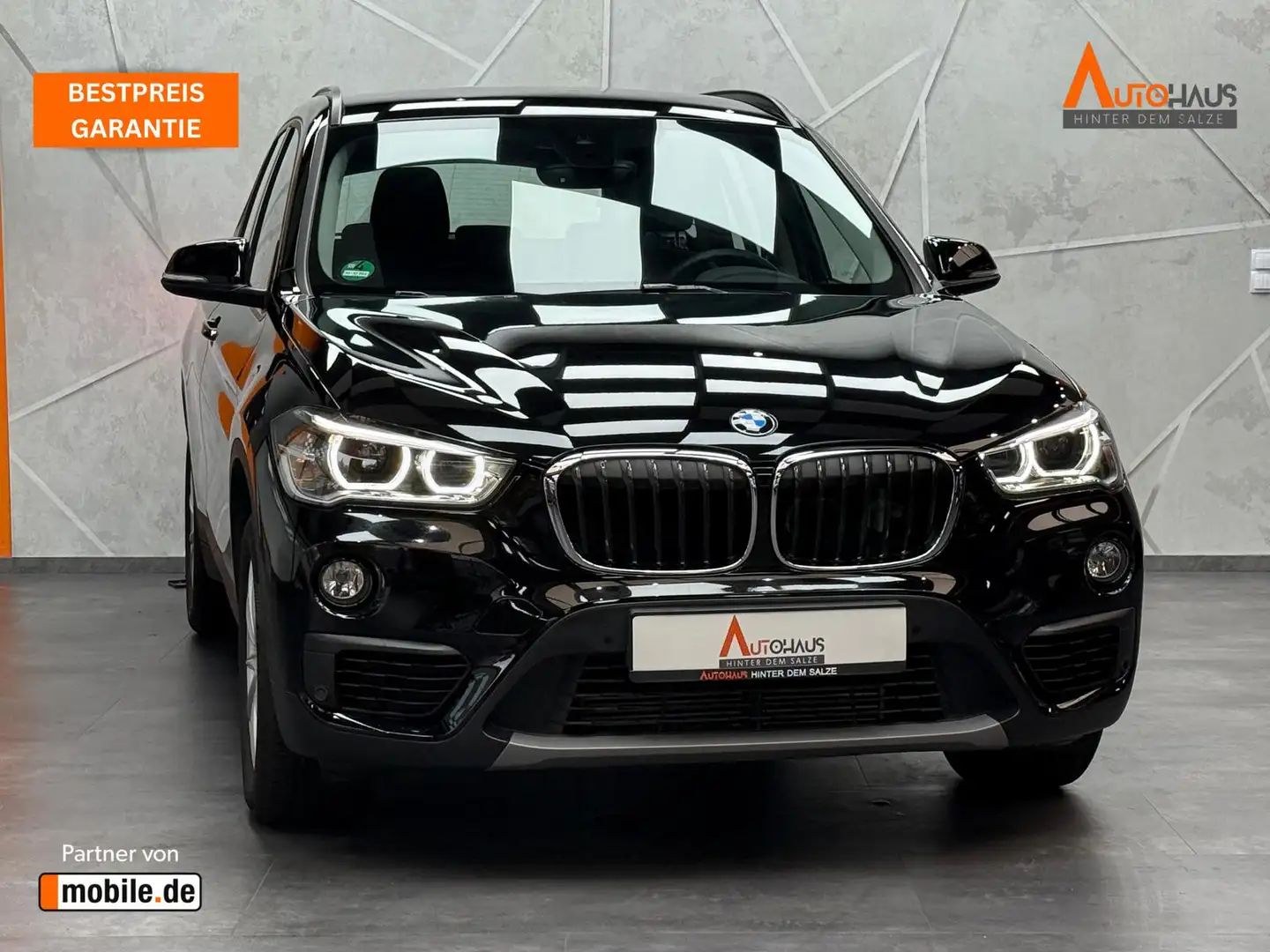 BMW X1 sDrive 20 i Advantage|KAM|PDC|SHZ|AUT Noir - 1