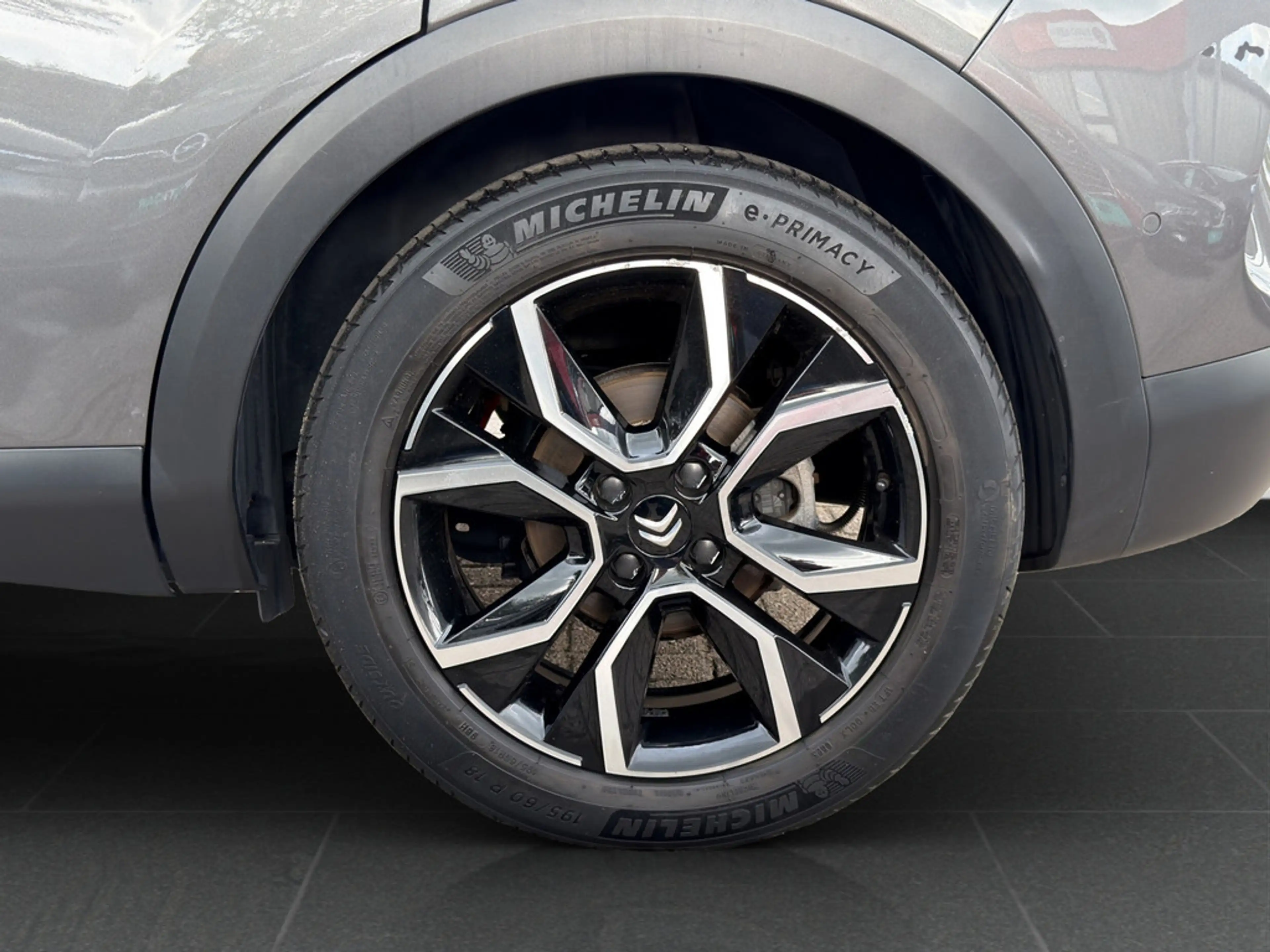 Citroen E-C4 Electric — photo 8
