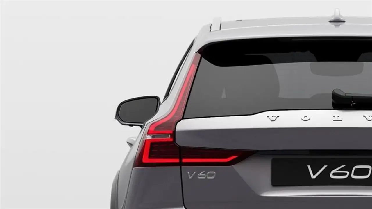 Volvo V60 Cross Country снимка Volvo V60 Cross Country