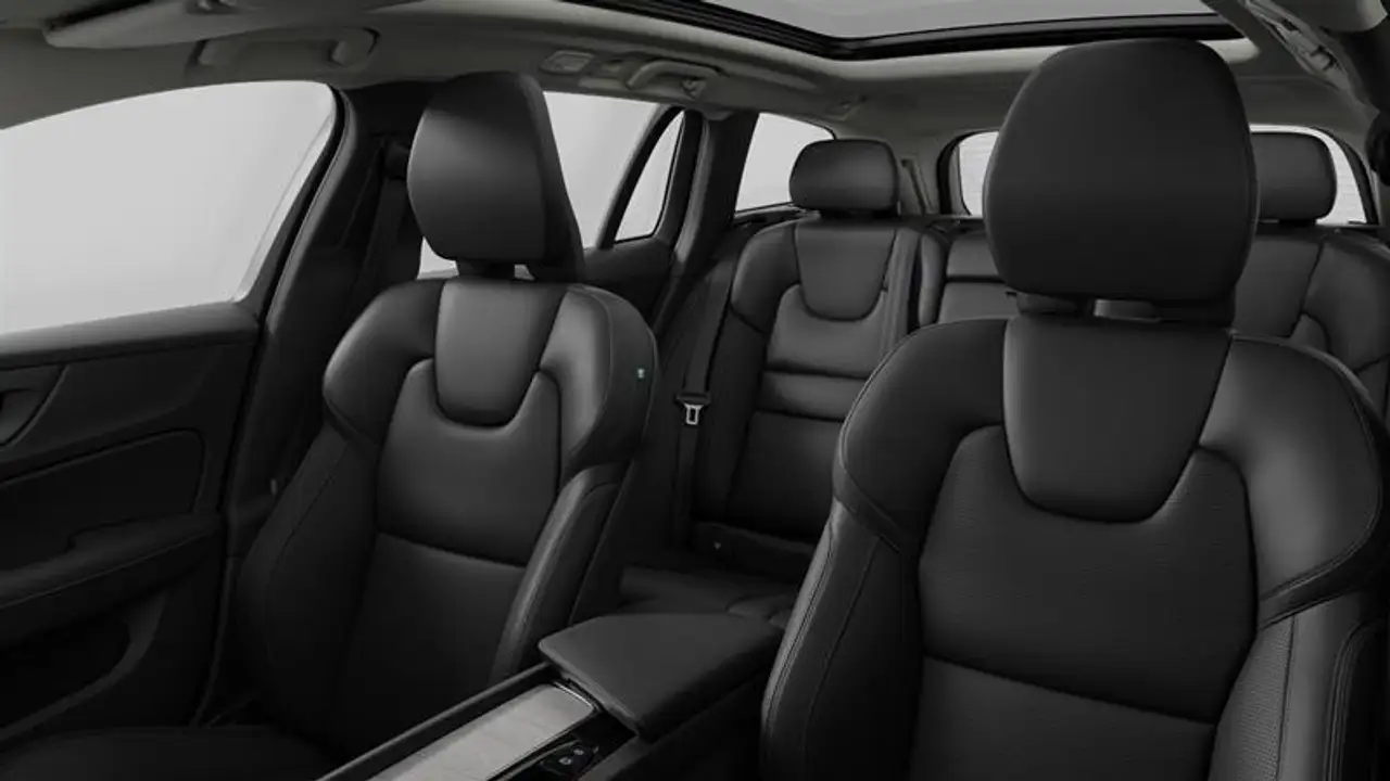 Volvo V60 Cross Country снимка Volvo V60 Cross Country