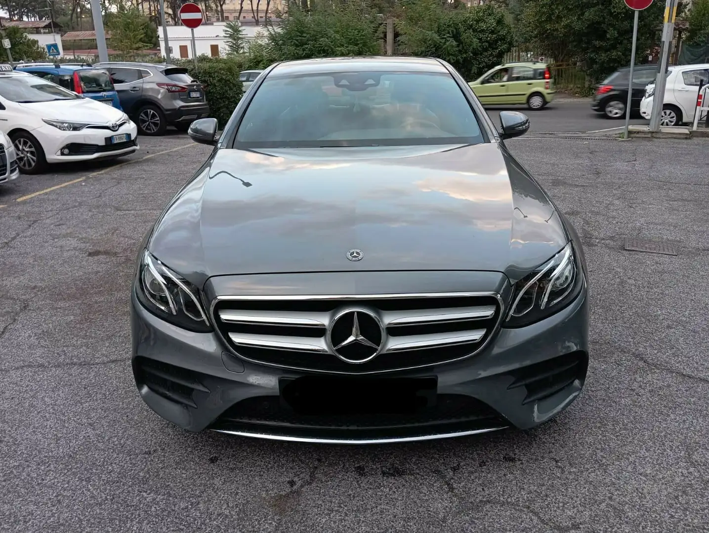 Mercedes-Benz E 220 E 220 d Premium Plus 4matic auto Grigio - 1