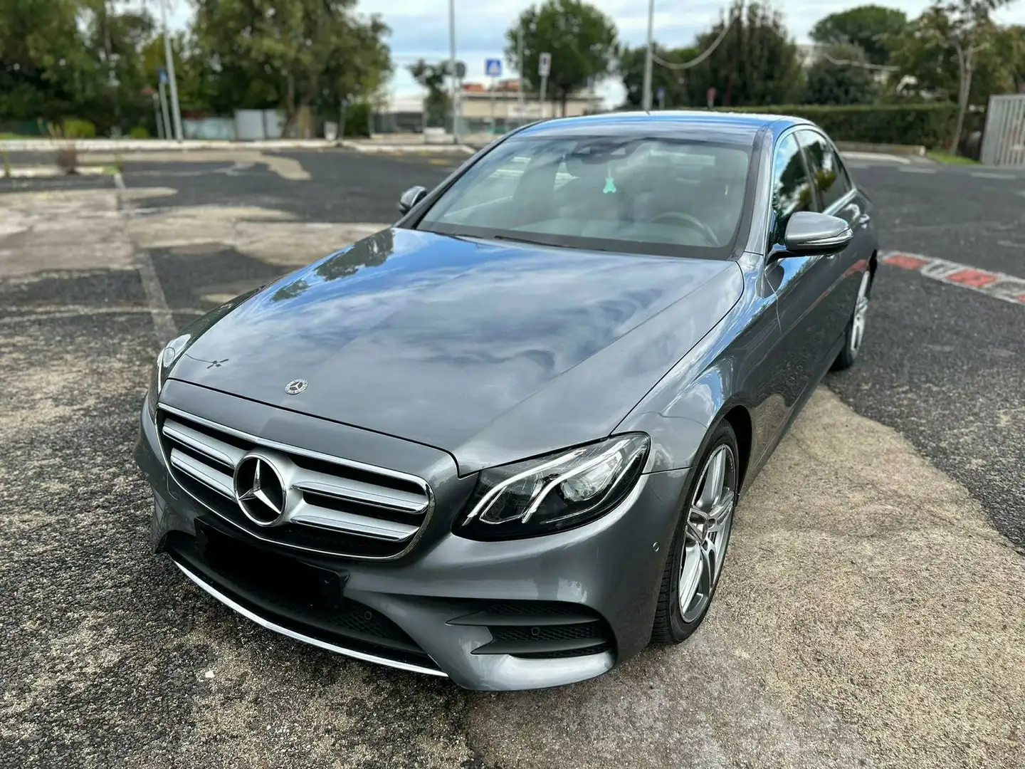 Mercedes-Benz E 220 E 220 d Premium Plus 4matic auto Grigio - 2