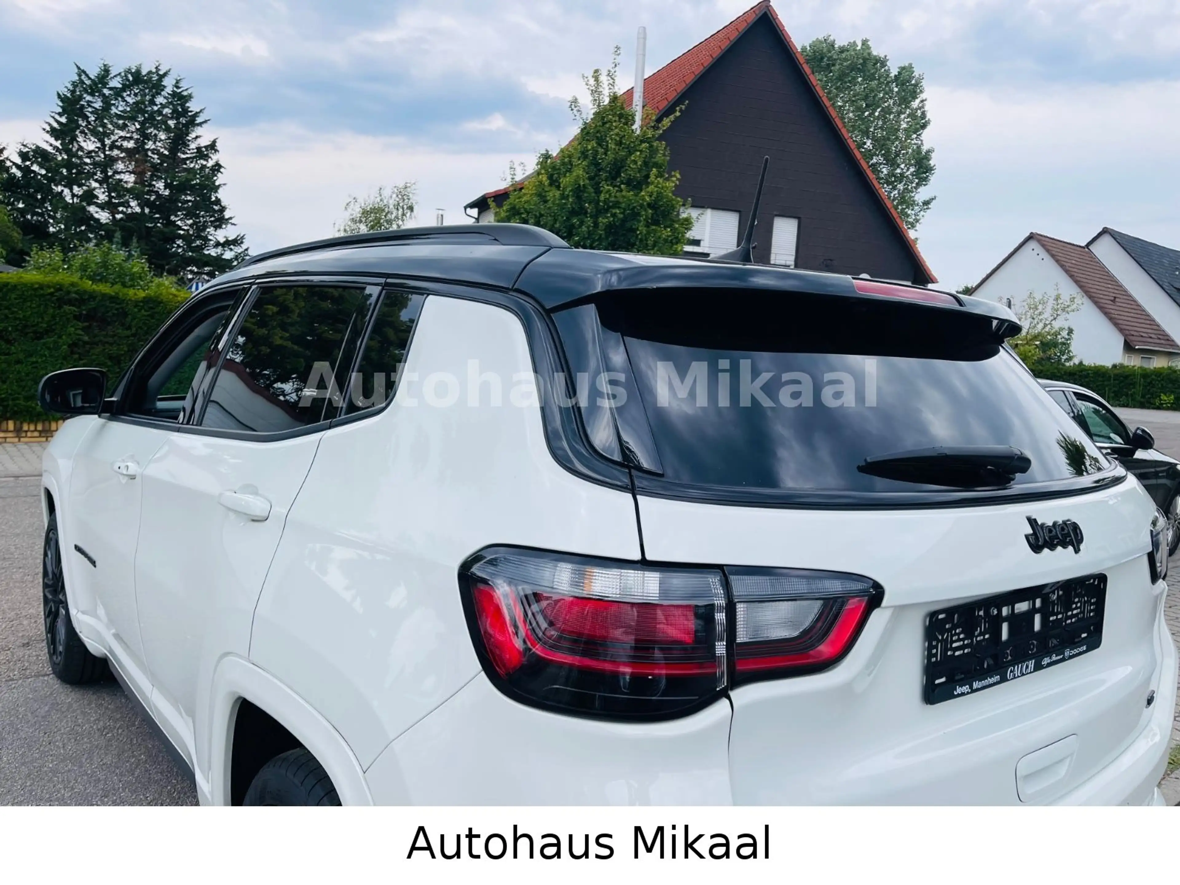 Jeep Compass S Mild-Hybrid FWD — photo 8