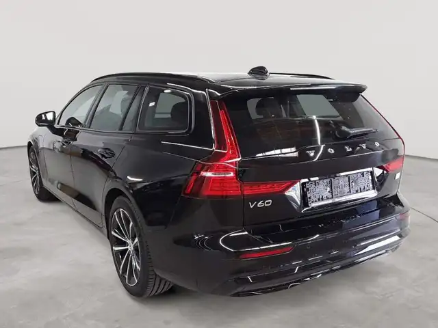 Volvo V60 view 5