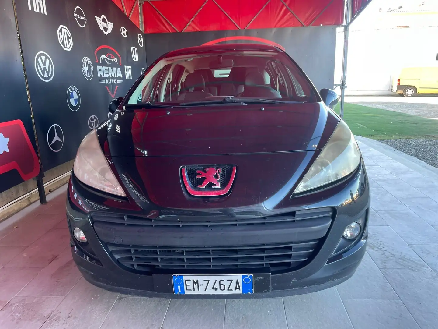 Peugeot 207 1.6 8V HDi 93CV SW Active Nero - 2