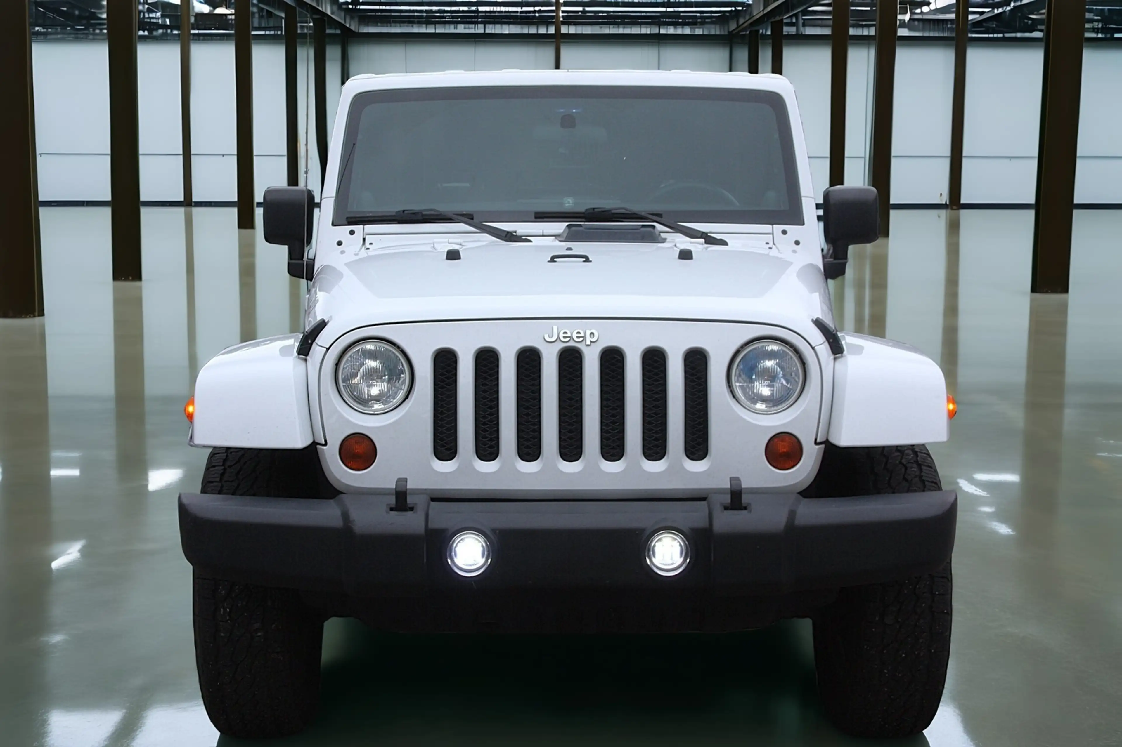 Jeep Wrangler 2.8 SAHARA 4x4 Autom. Navi/Kam/Leder — photo 4