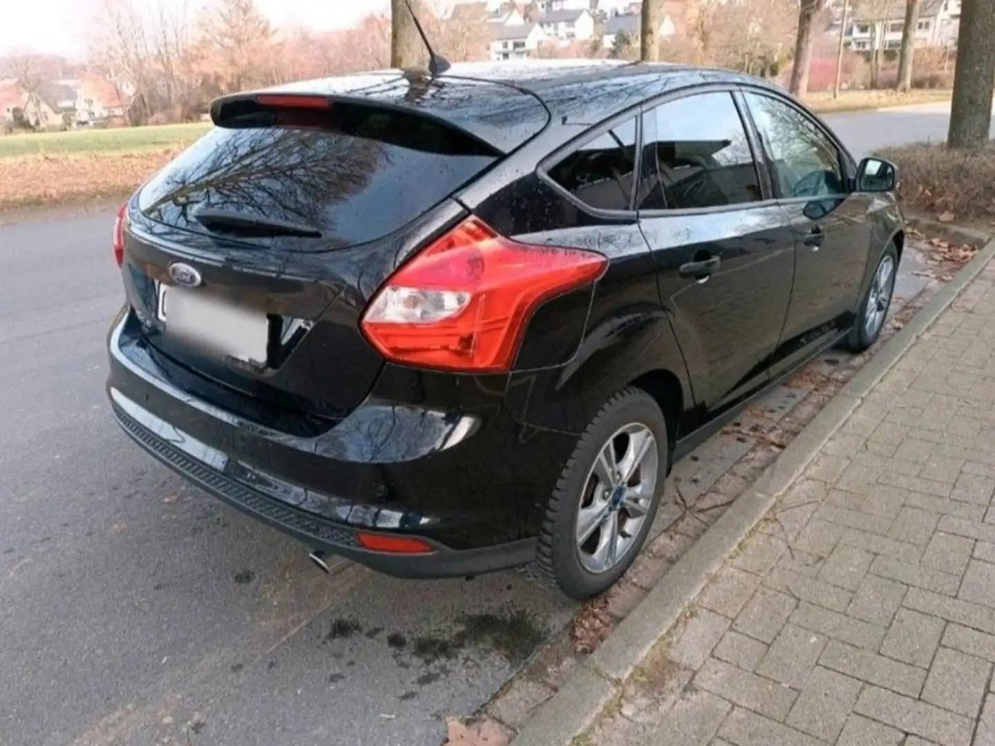 Ford Focus 2.0 TDCi DPF Aut. Getriebefehler Schwarz - 2