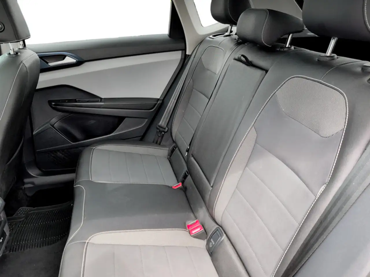 Volkswagen Taos снимка Volkswagen Taos